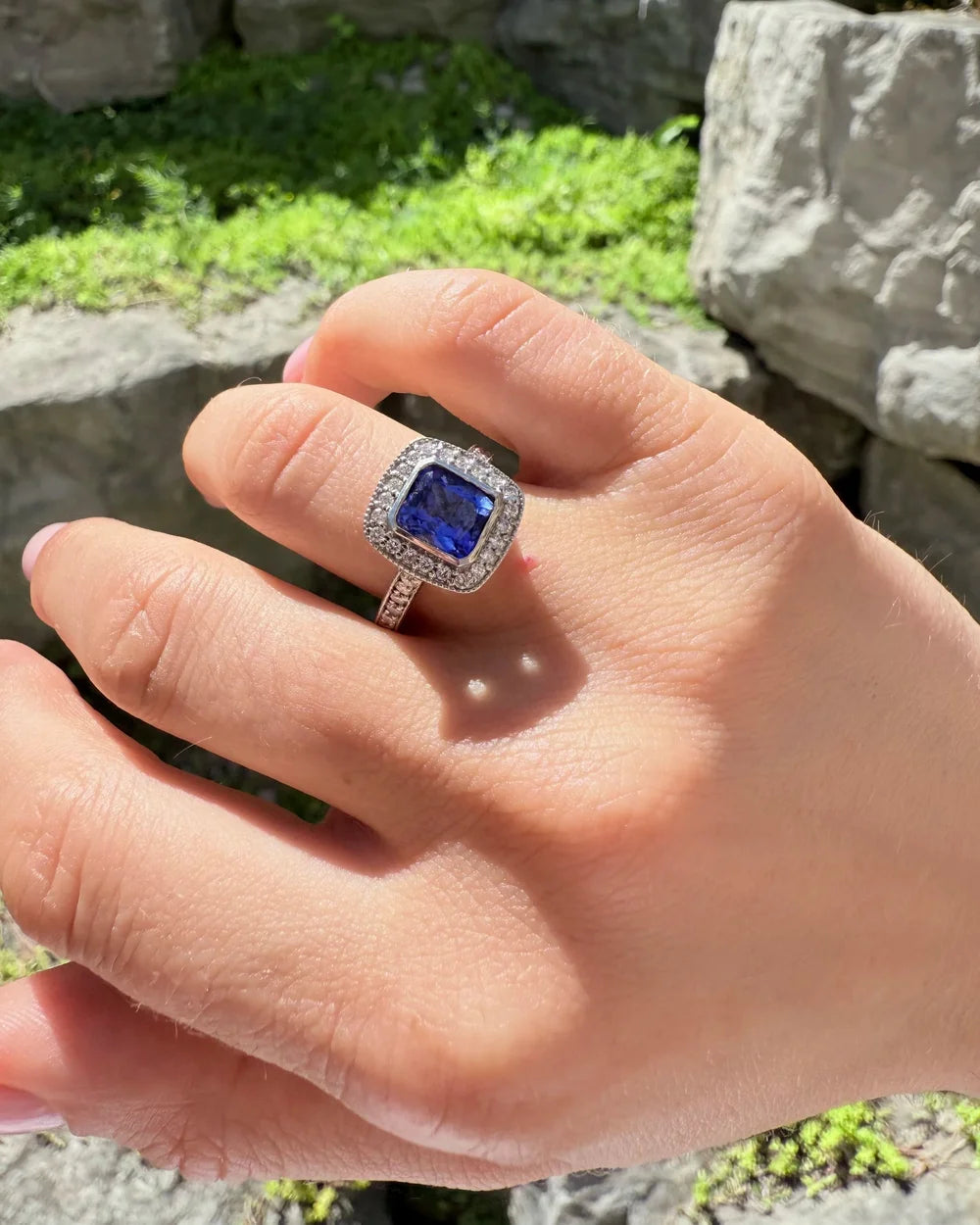 14k Tanzanite & Diamond Ring