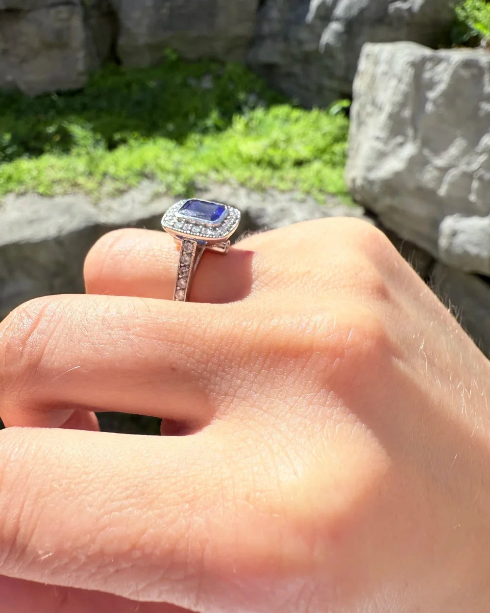 14k Tanzanite & Diamond Ring