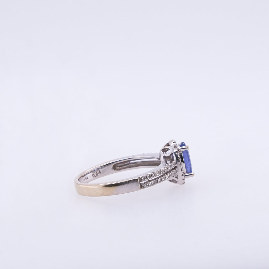 18k Tanzanite & Diamond Ring