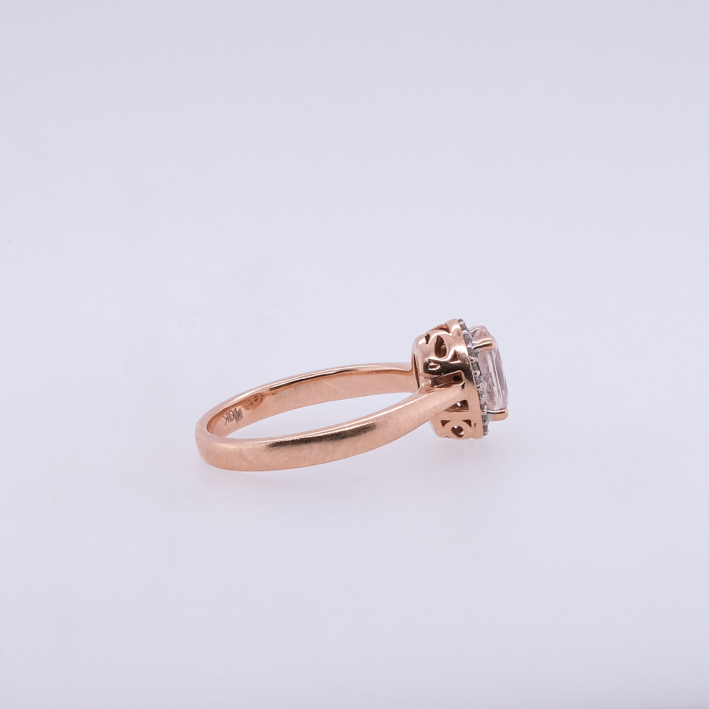 10k Quartz & Diamond Ring