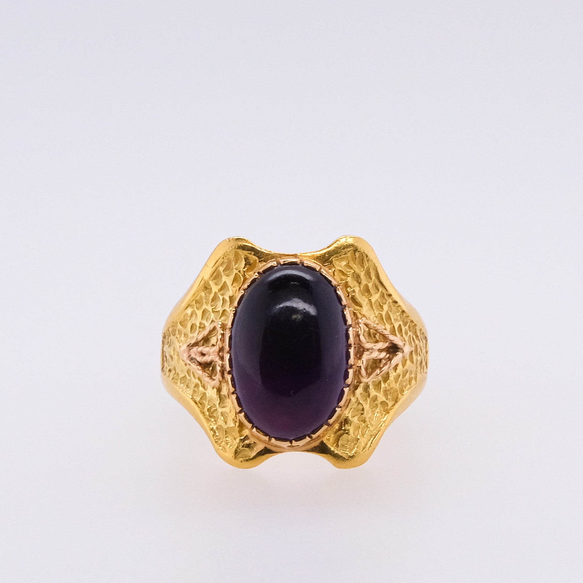 18k Amethyst Ring