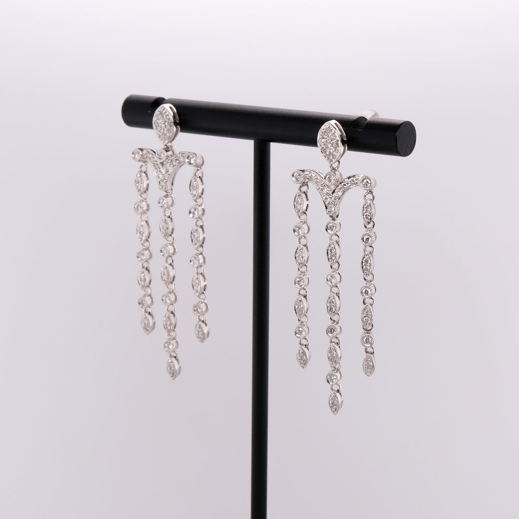 18k Dangling Diamond Earrings