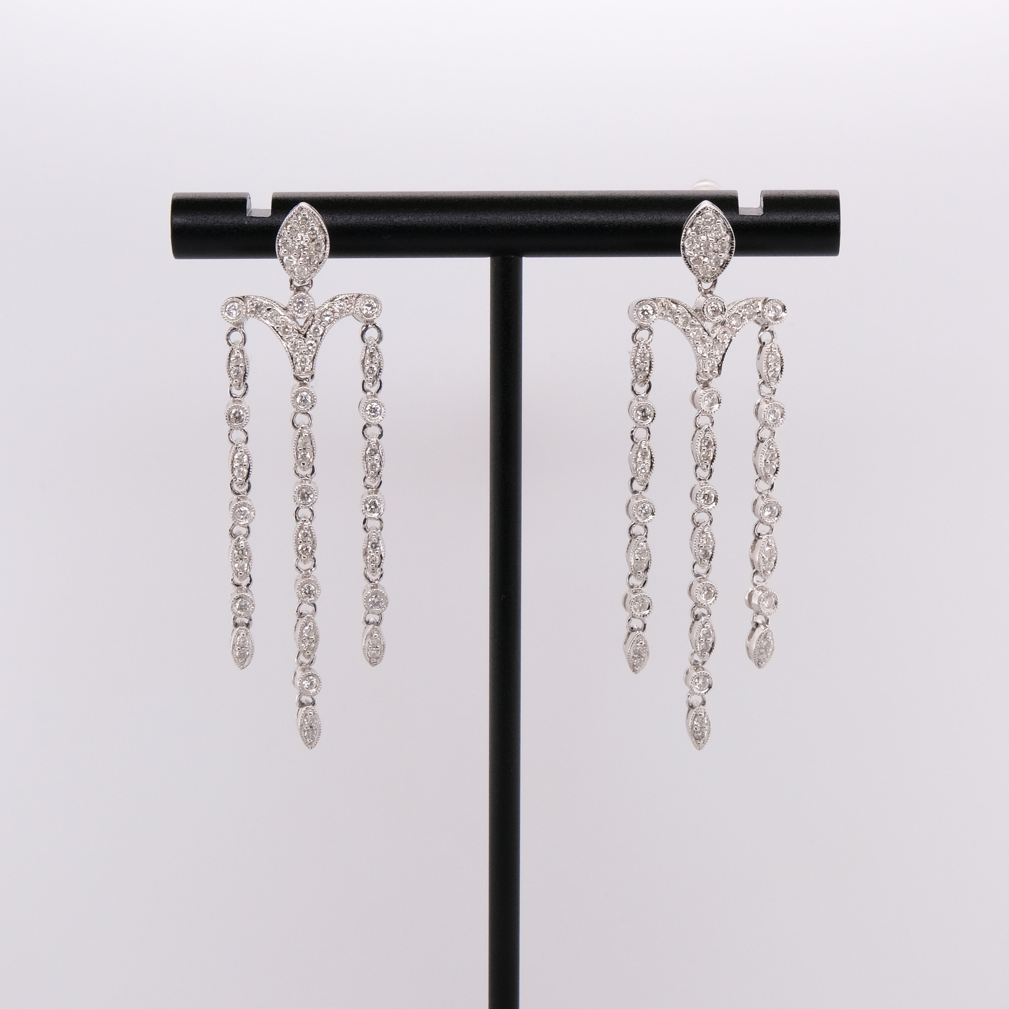 18k Dangling Diamond Earrings