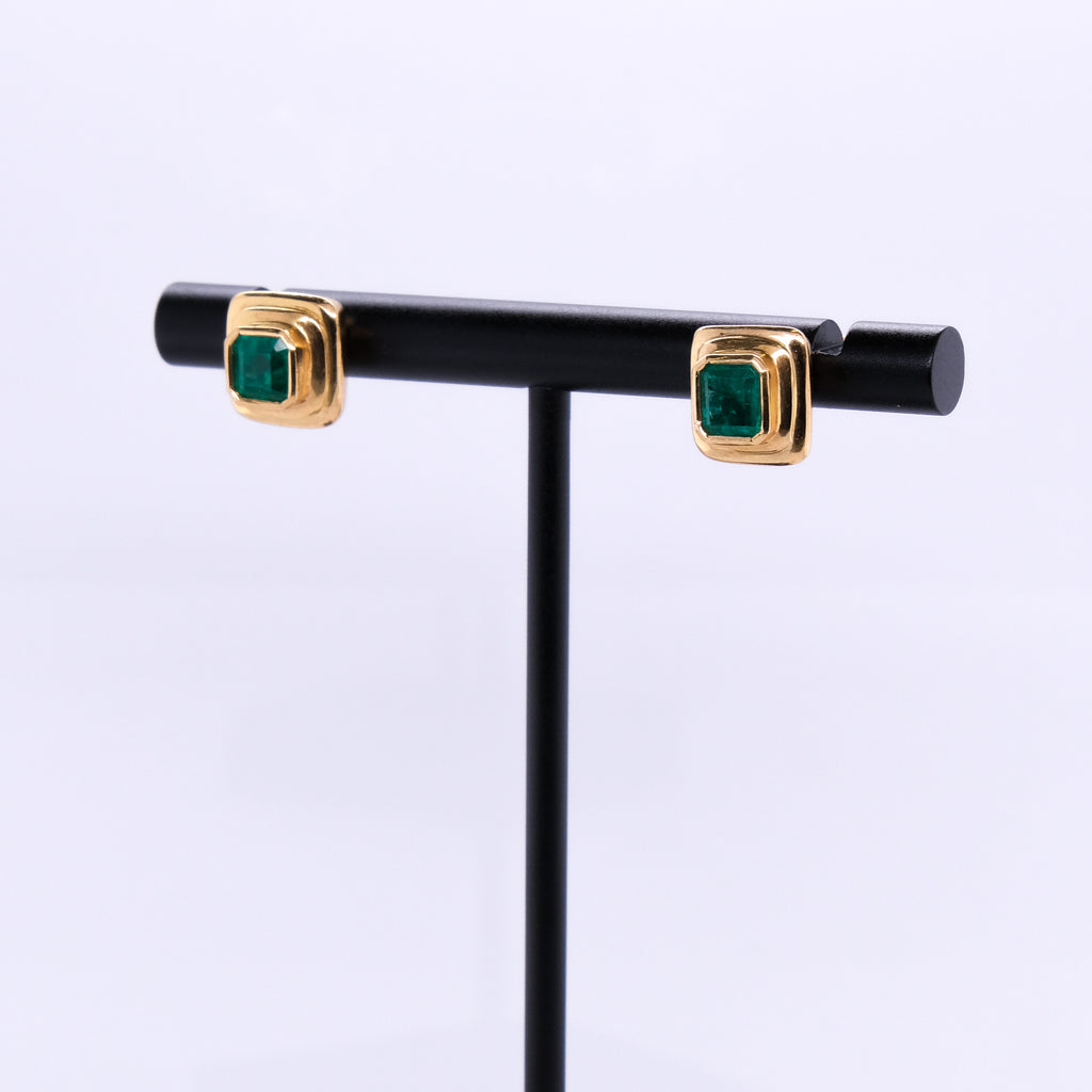 18k Emerald Studs