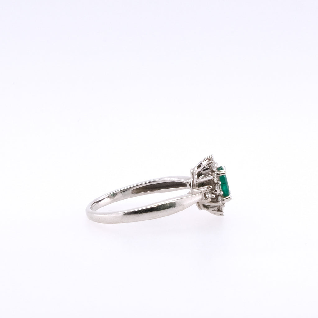 14k Emerald & Diamond Ring