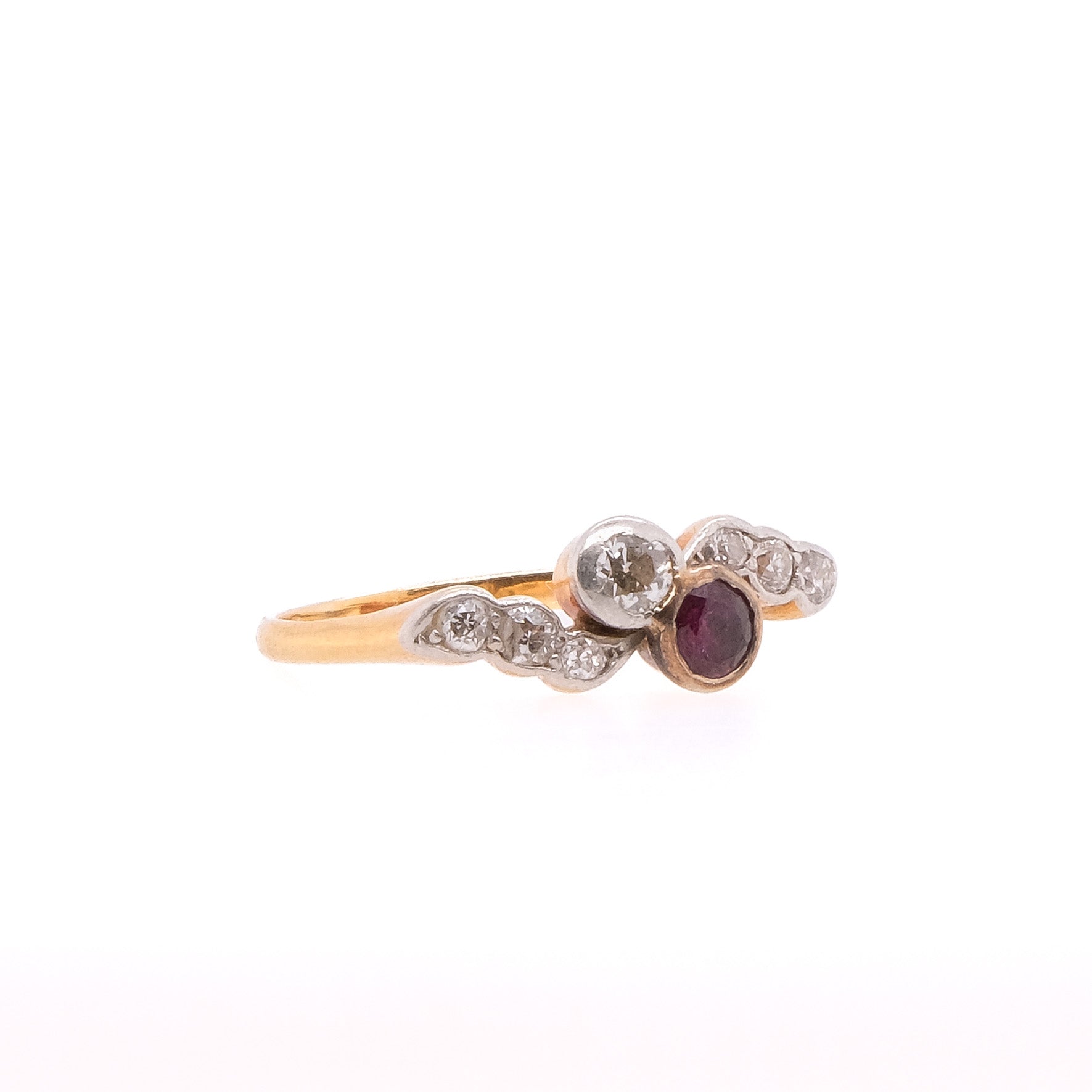 18k Antique Ruby & Diamond Ring