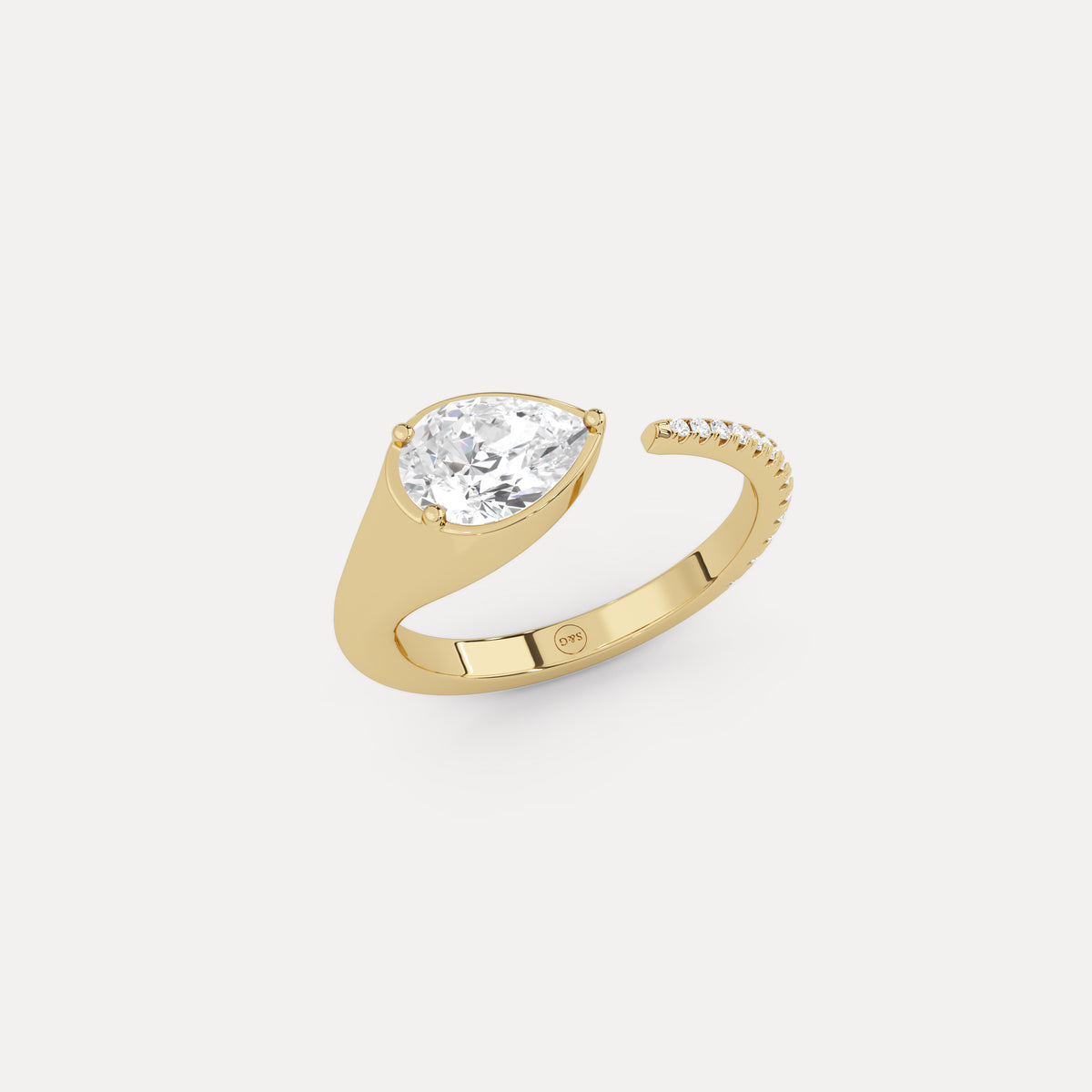 Niki Ring in Diamond