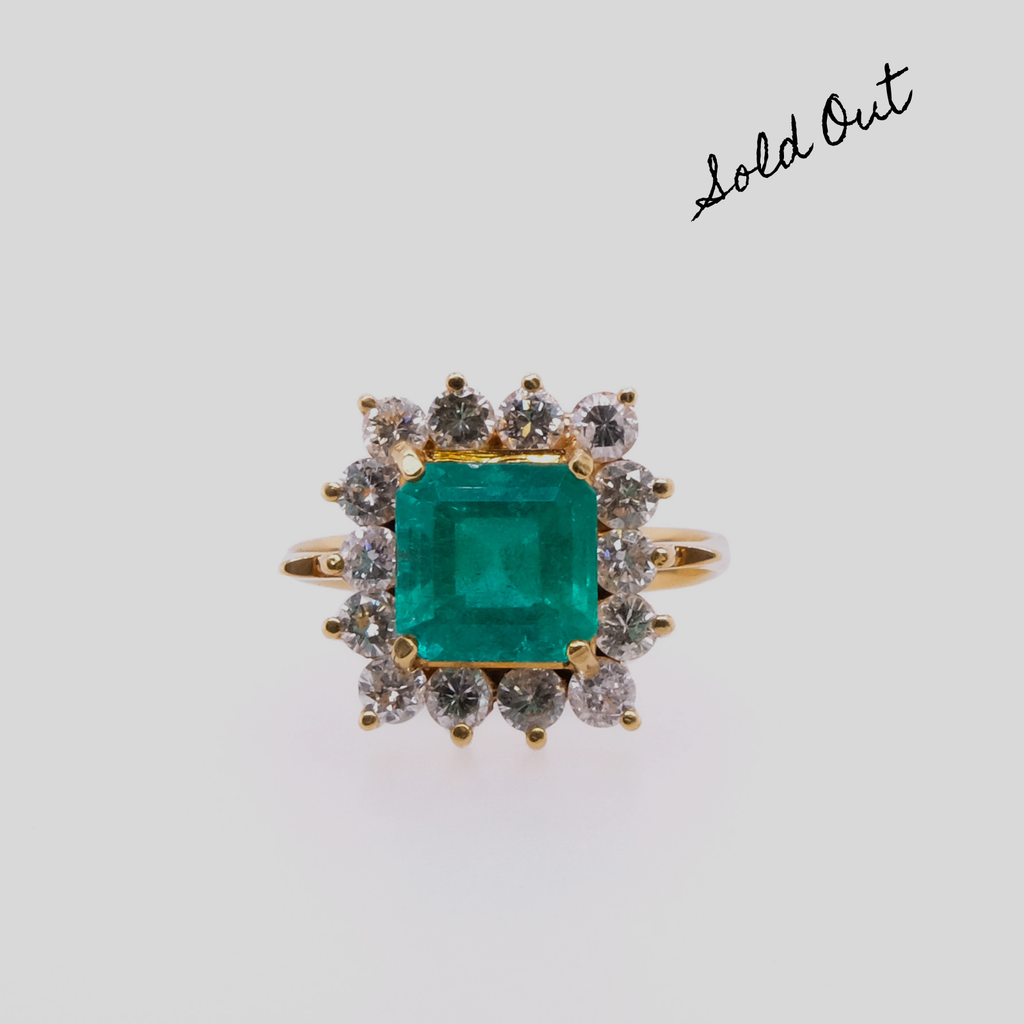 18k Emerald & Diamond Ring