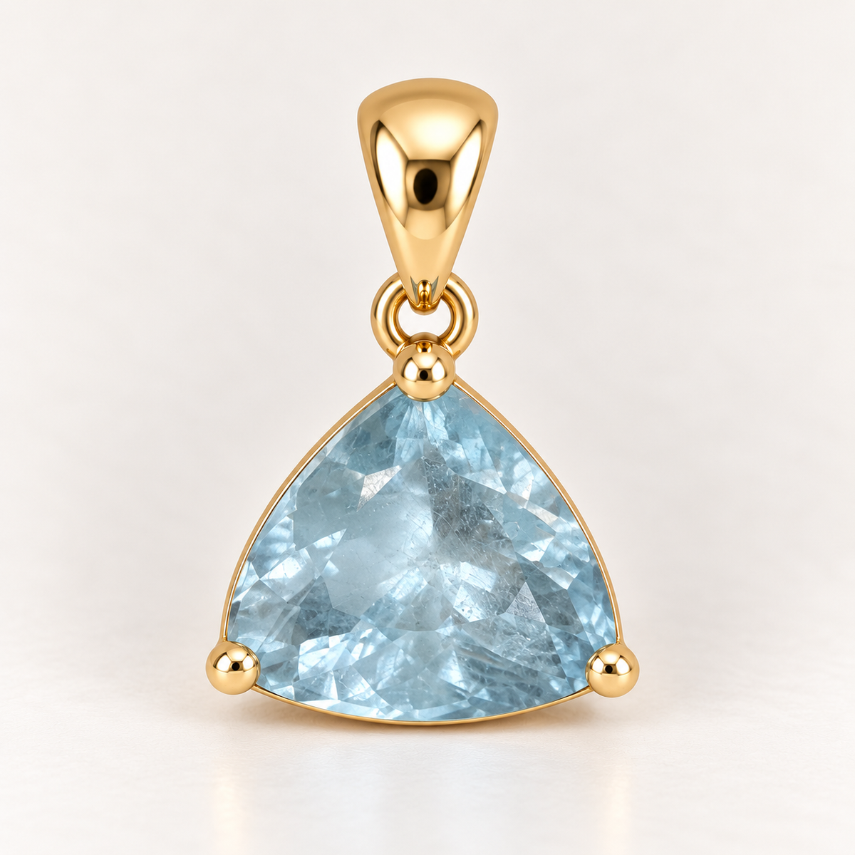 Kiss Pendant in Aquamarine