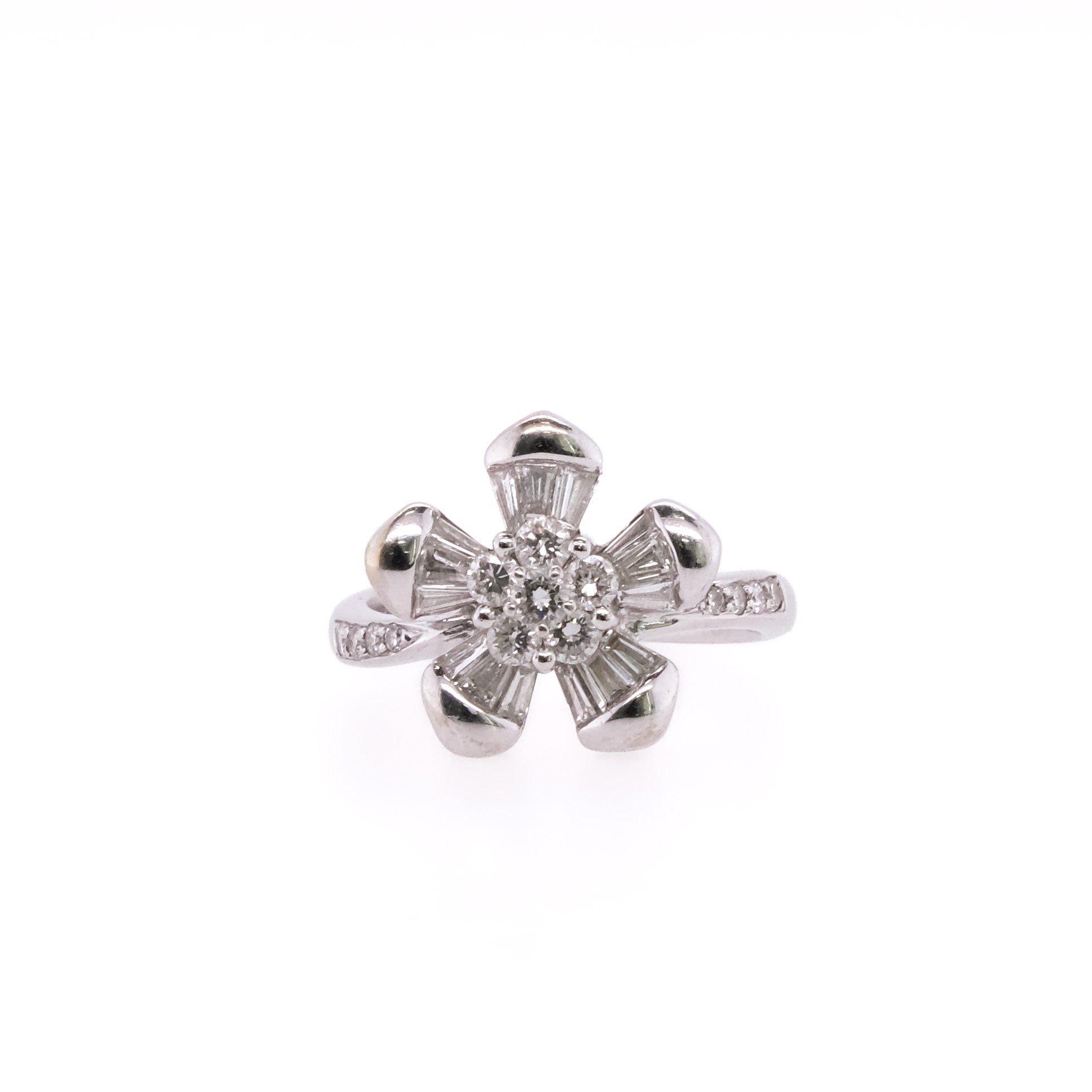 18k Floral Diamond Ring
