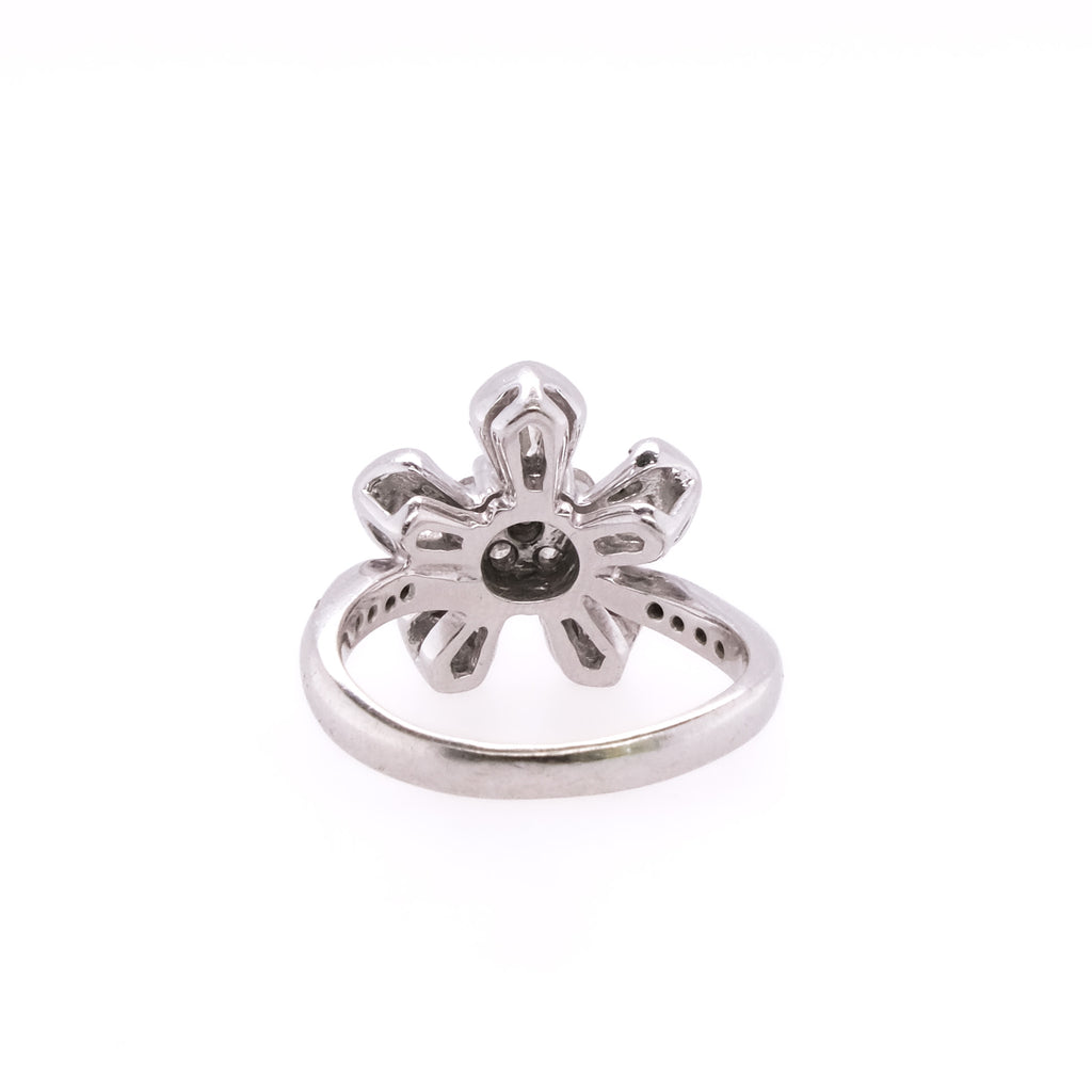18k Floral Diamond Ring
