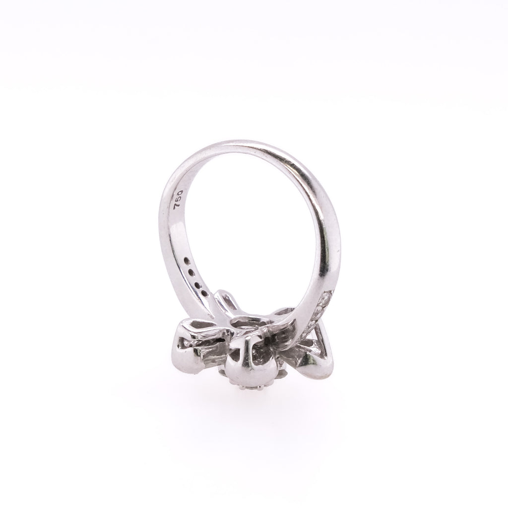 18k Floral Diamond Ring