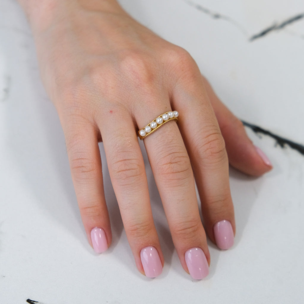 18k Pearl Seed Ring