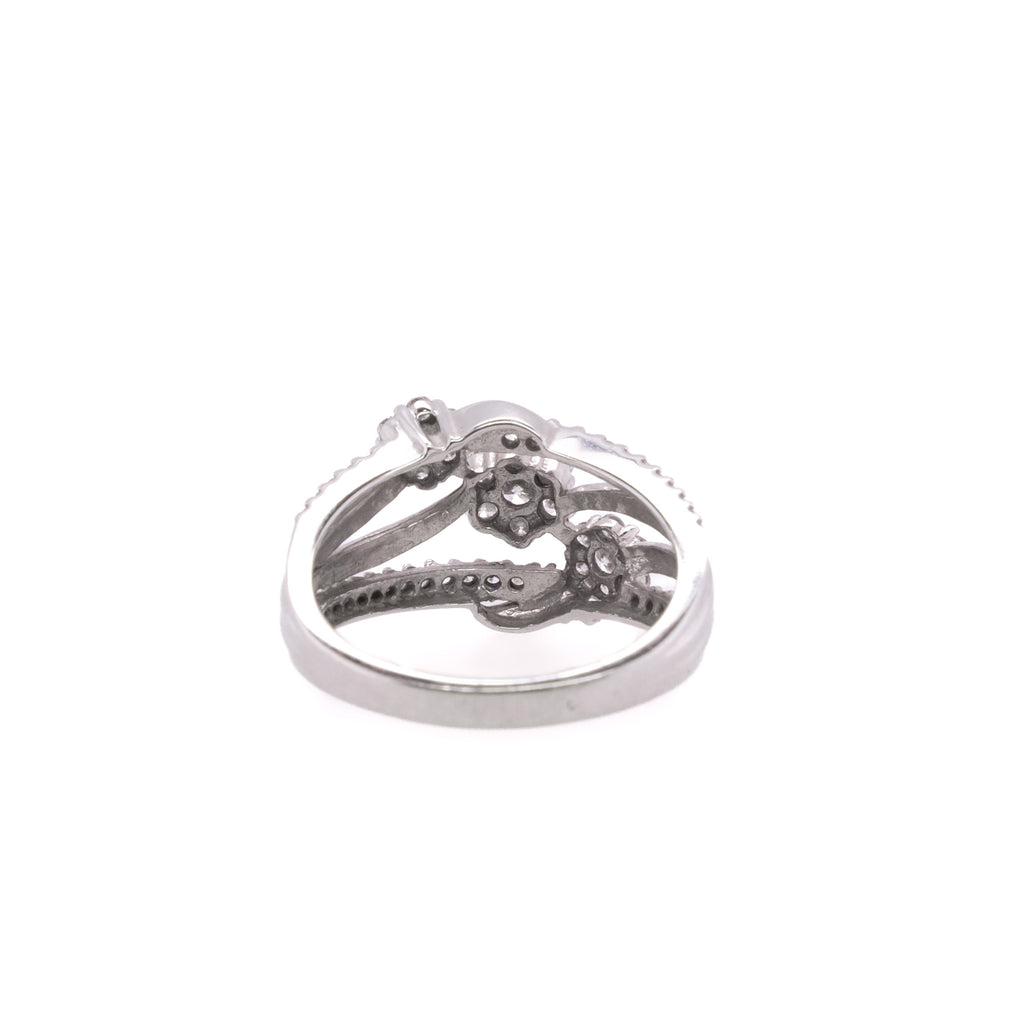 14k Floral Diamond Ring