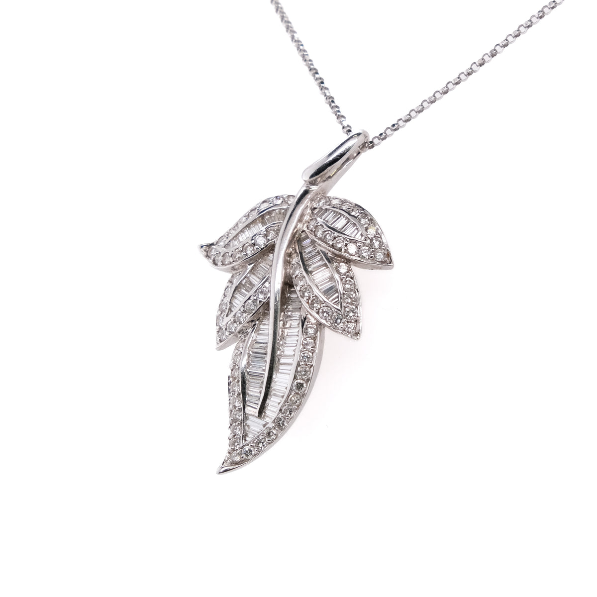18k Diamond Leaf Pendant