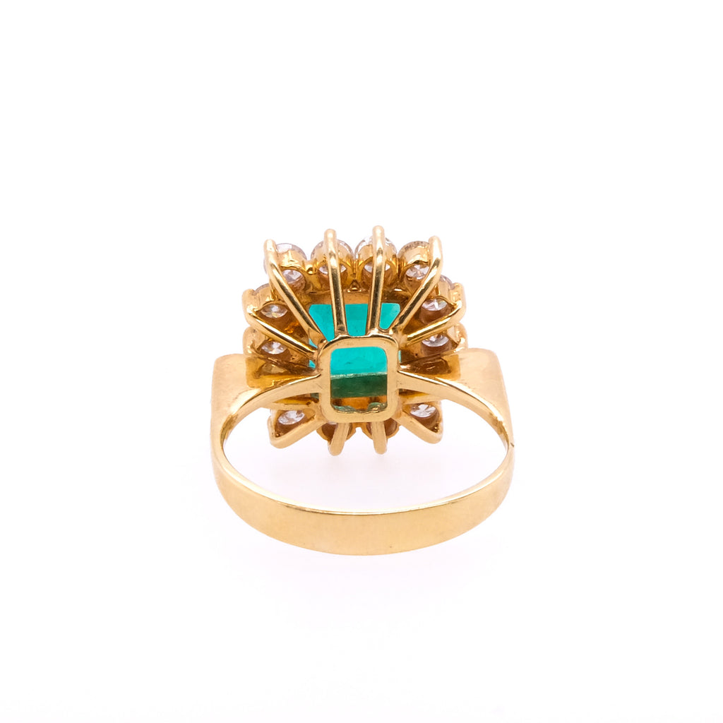 18k Emerald & Diamond Ring