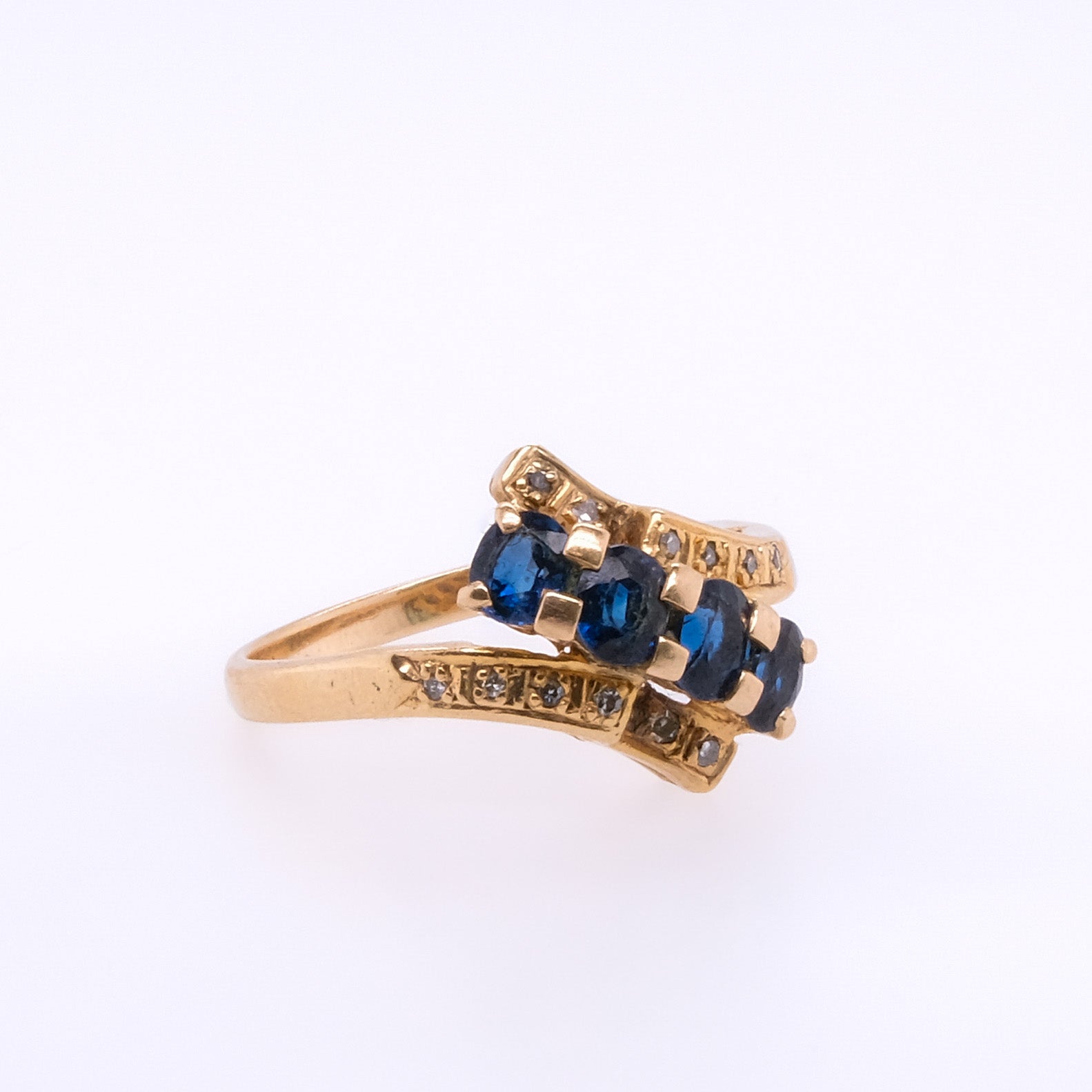 14k Sapphire & Diamond Ring