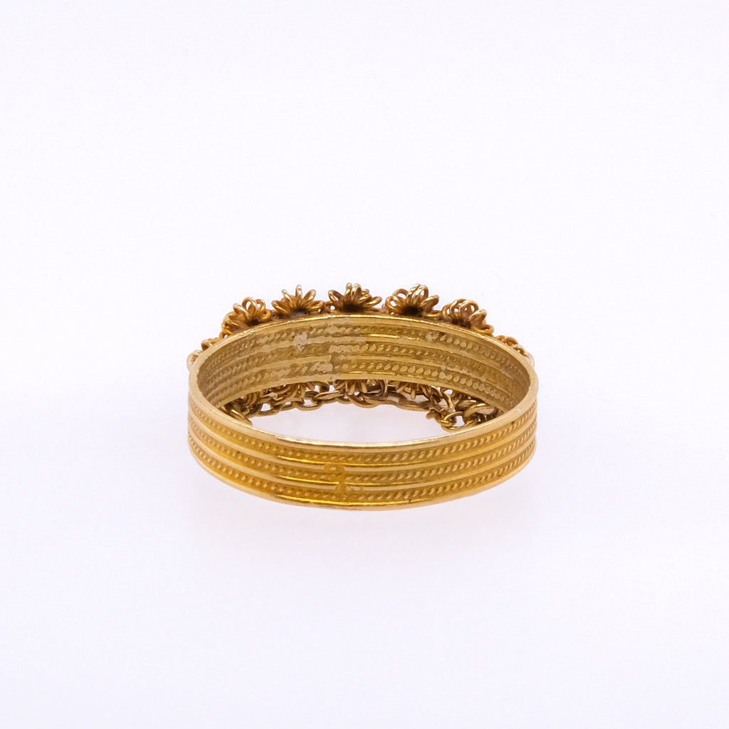 18k Flower Ring with Small Chain