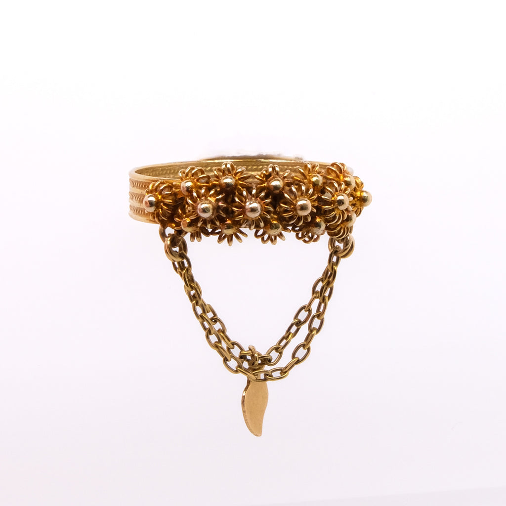 18k Flower Ring with Small Chain