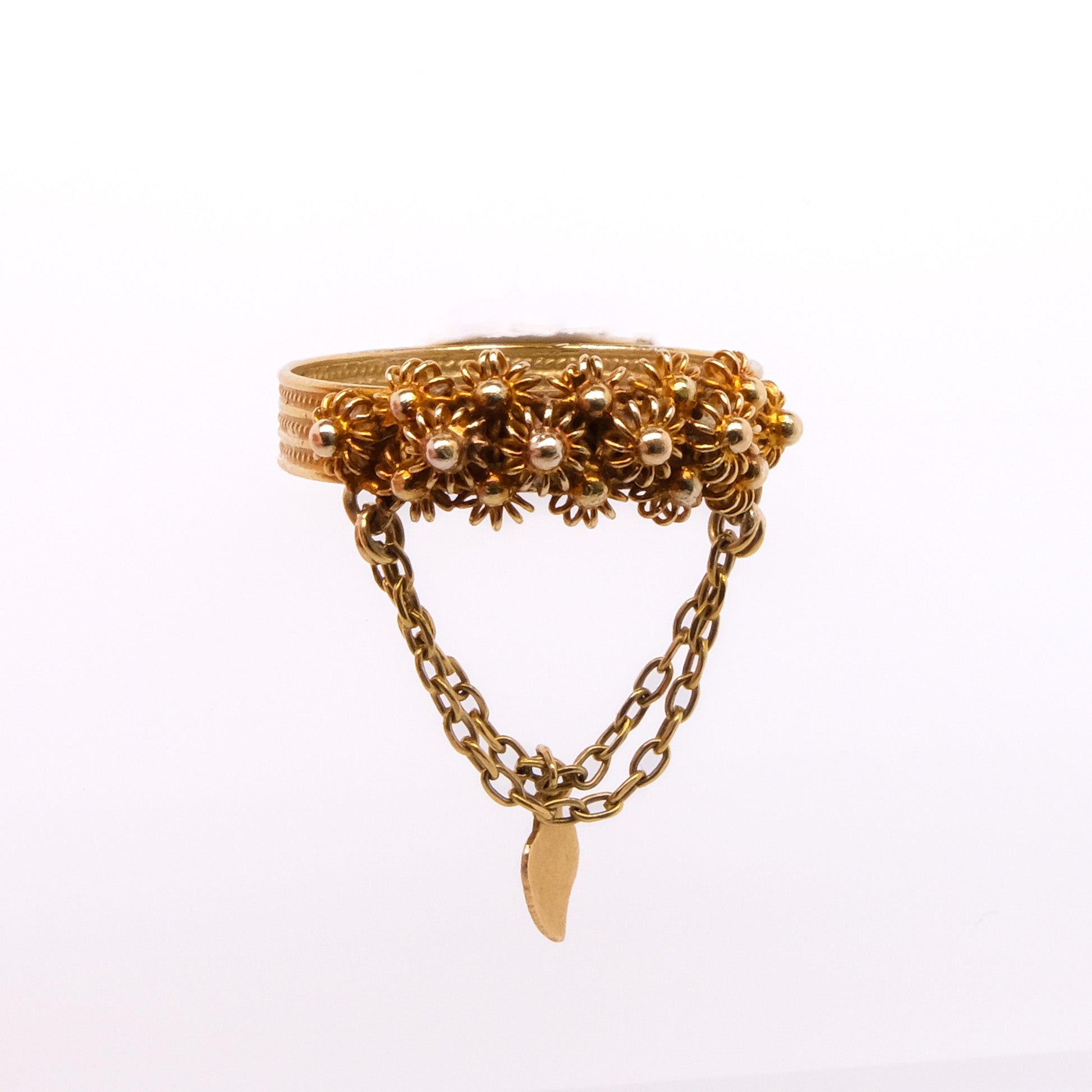 18k Flower Ring with Small Chain
