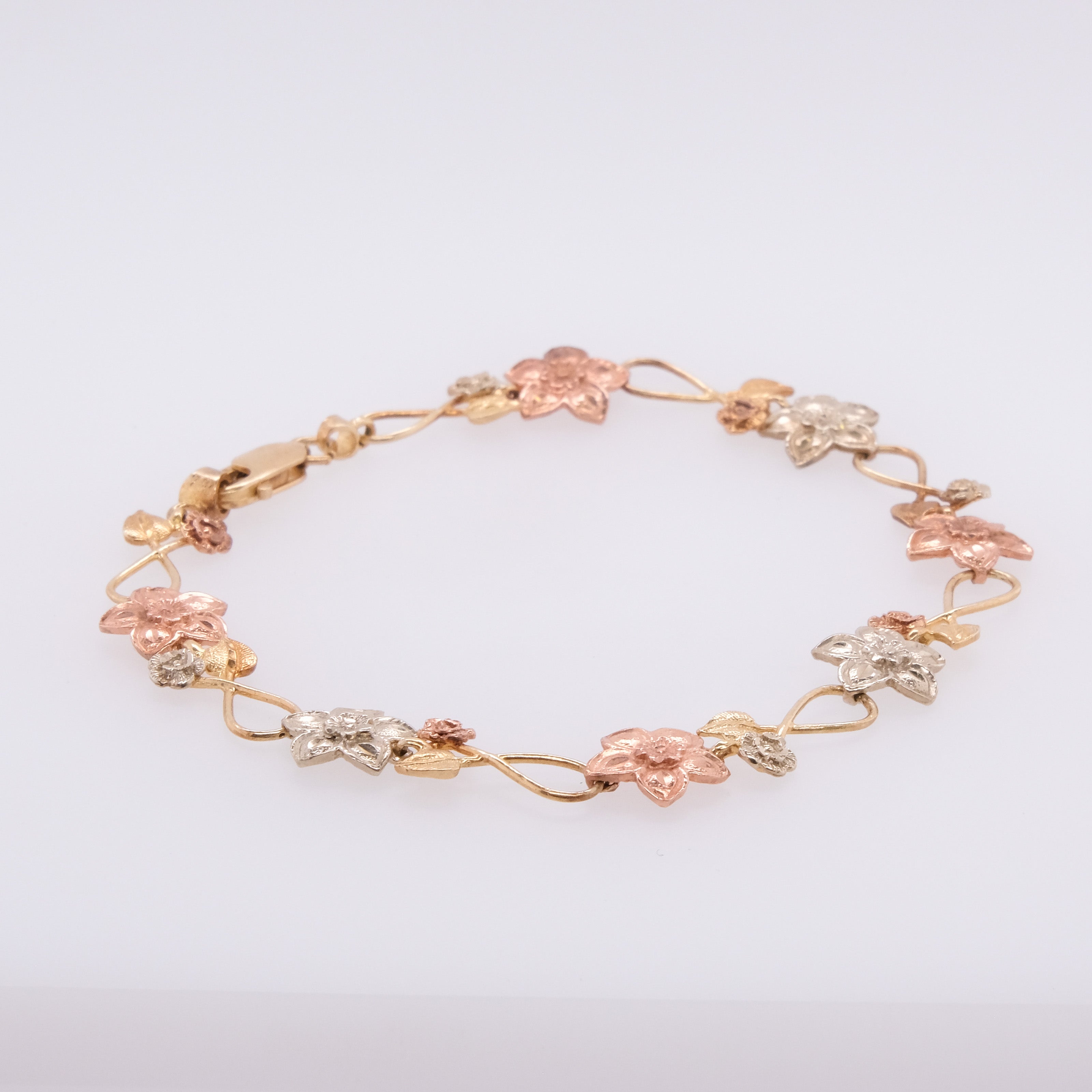 14k Multi-Coloured Gold Flower Bracelet