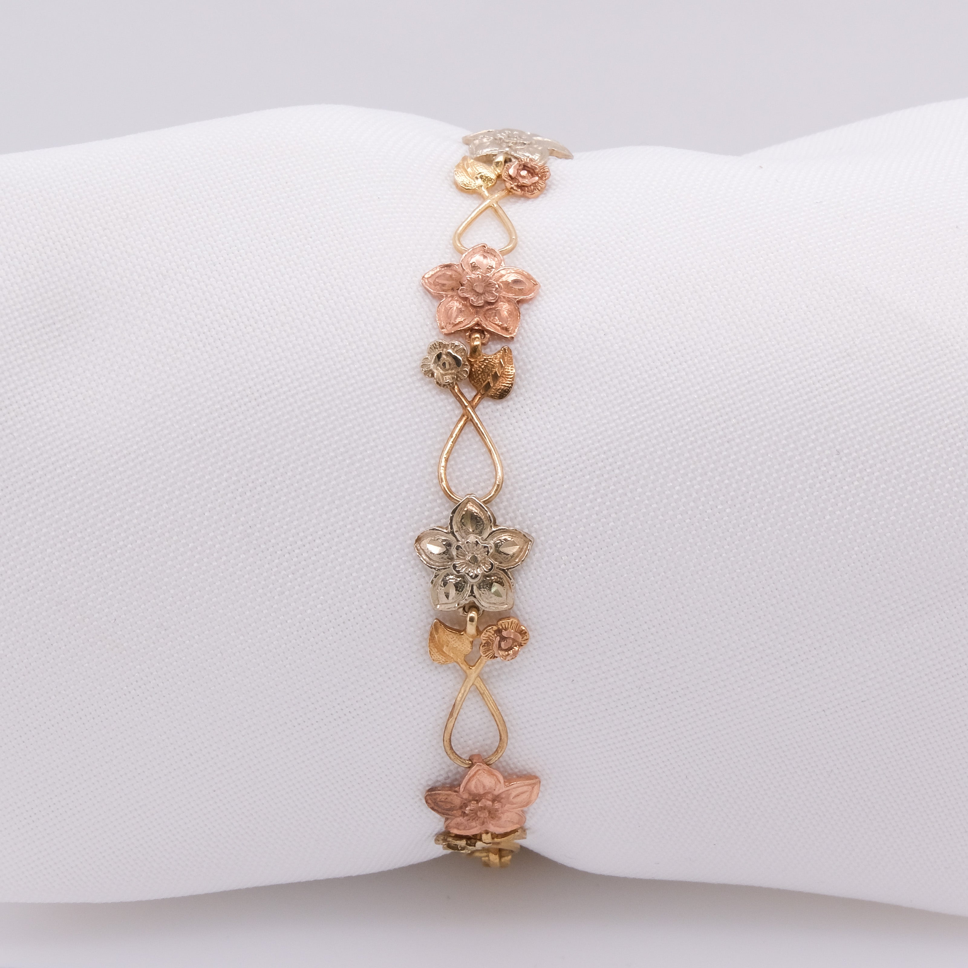 14k Multi-Coloured Gold Flower Bracelet