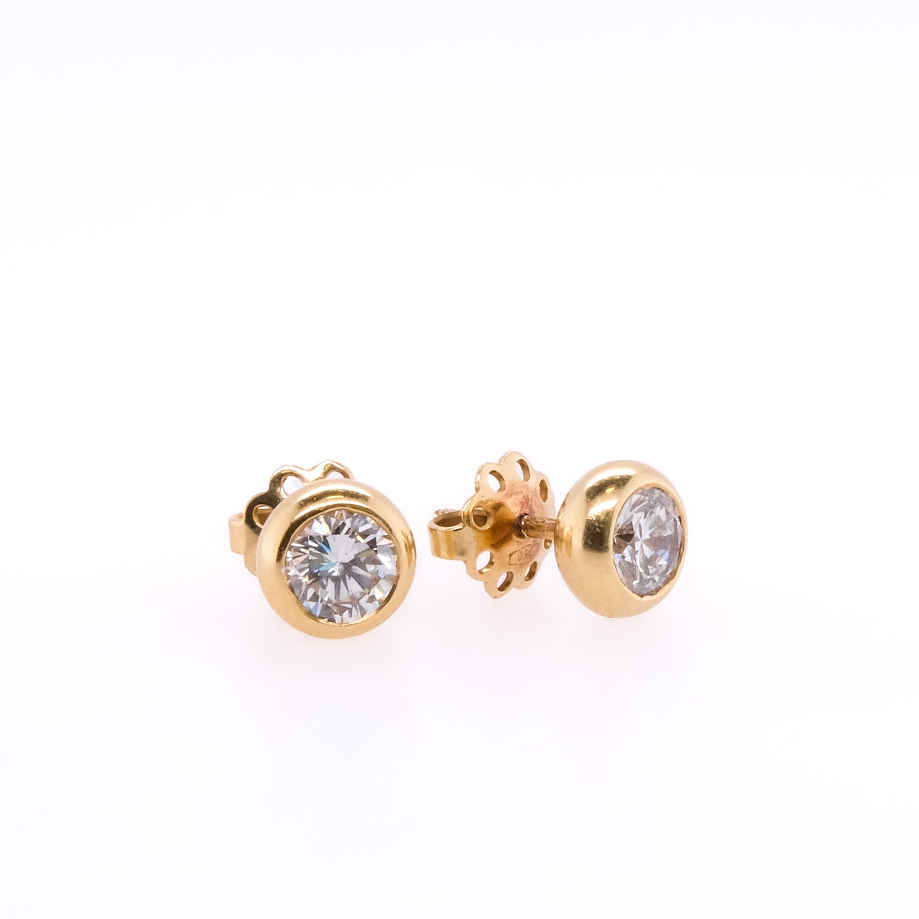 18k Diamond Stud Earrings