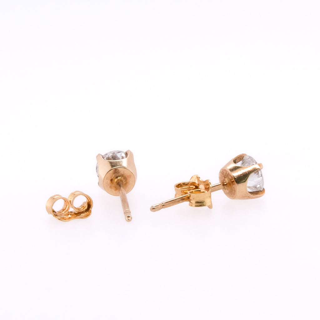 10k Diamond Studs