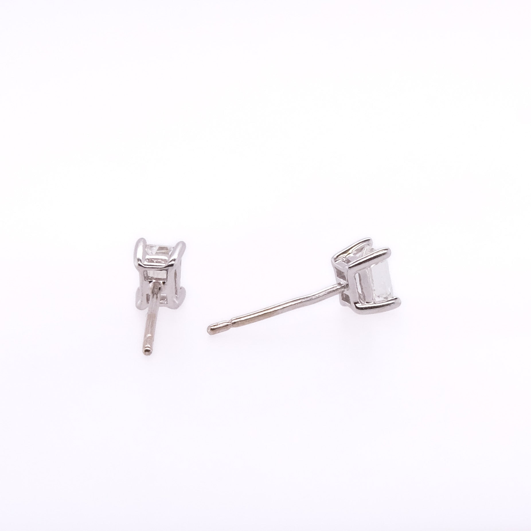 18k Emerald Cut Diamond Studs