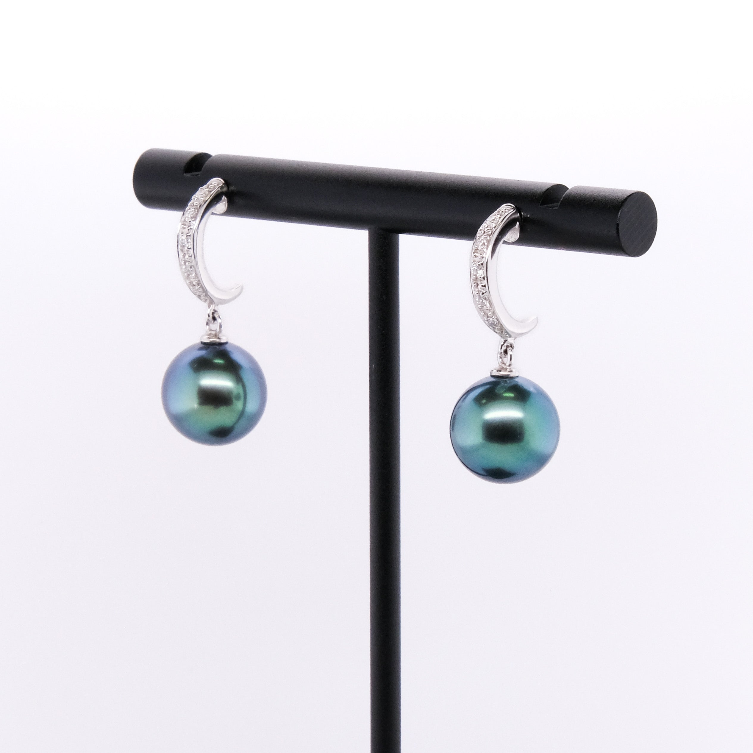 18k Tahitian Pearl & Diamond Earrings
