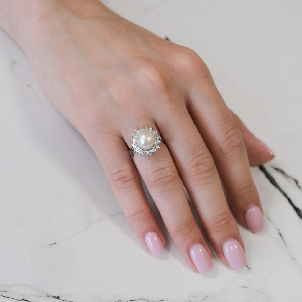 14k Pearl & Diamond Ring
