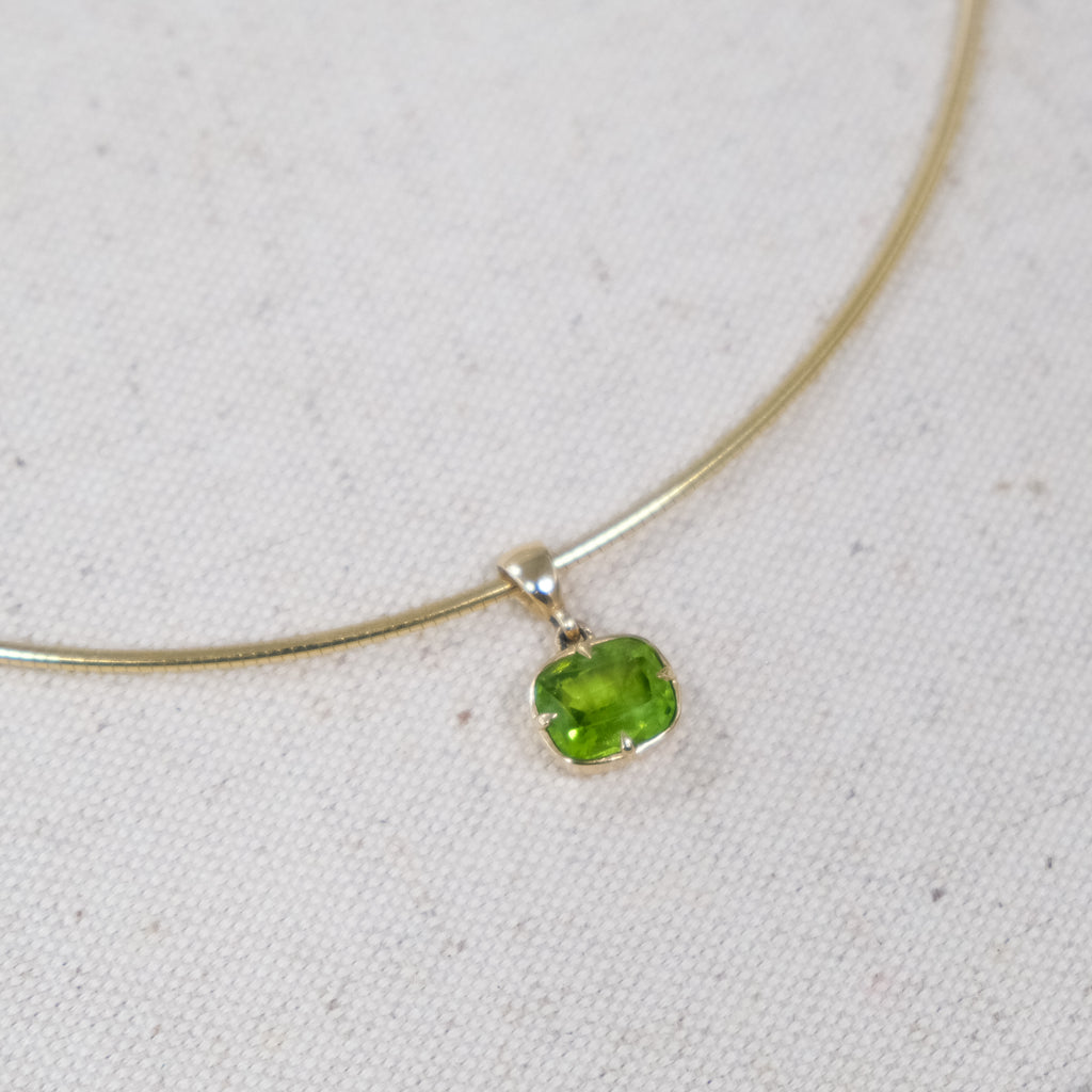 Mira Pendant in Olive