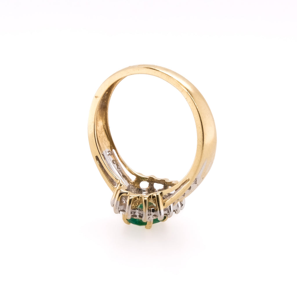 14k Emerald & Diamond Ring