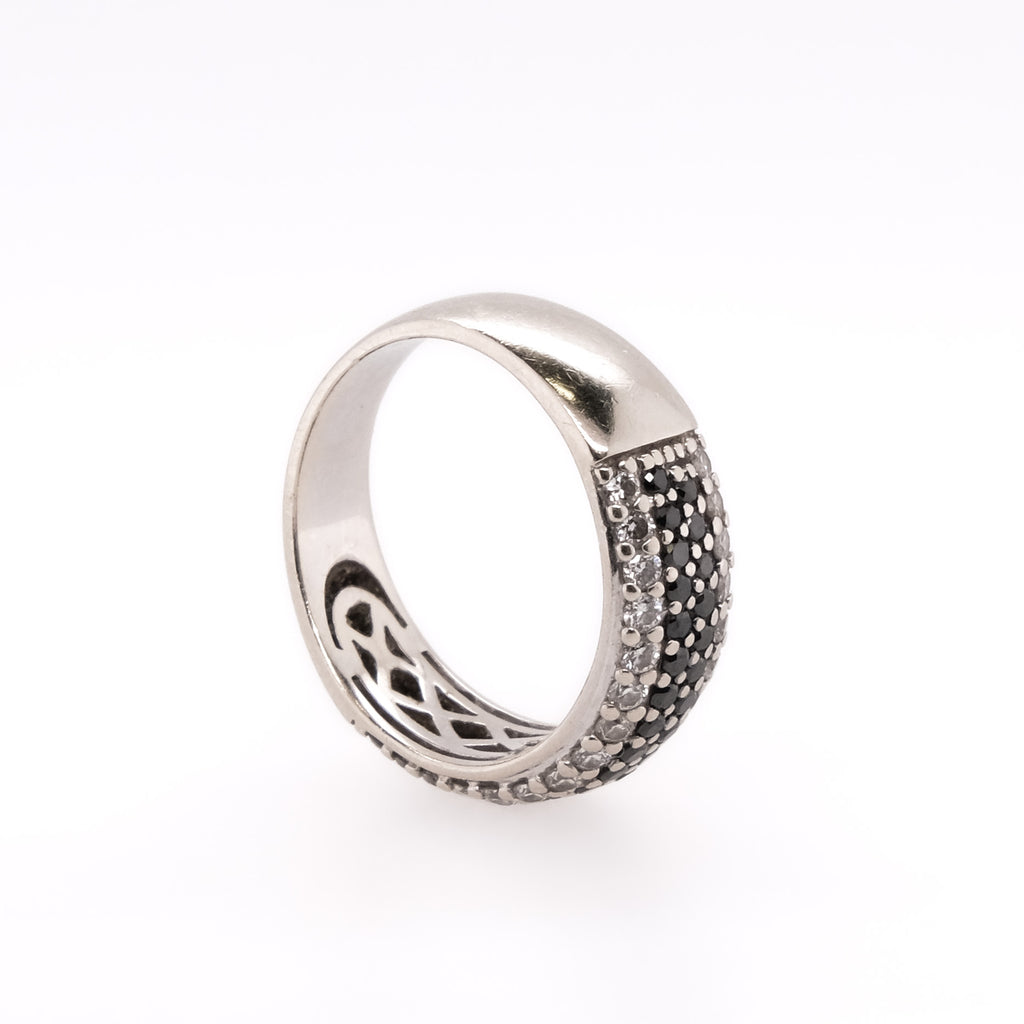 14k Diamond & Black Diamond Ring