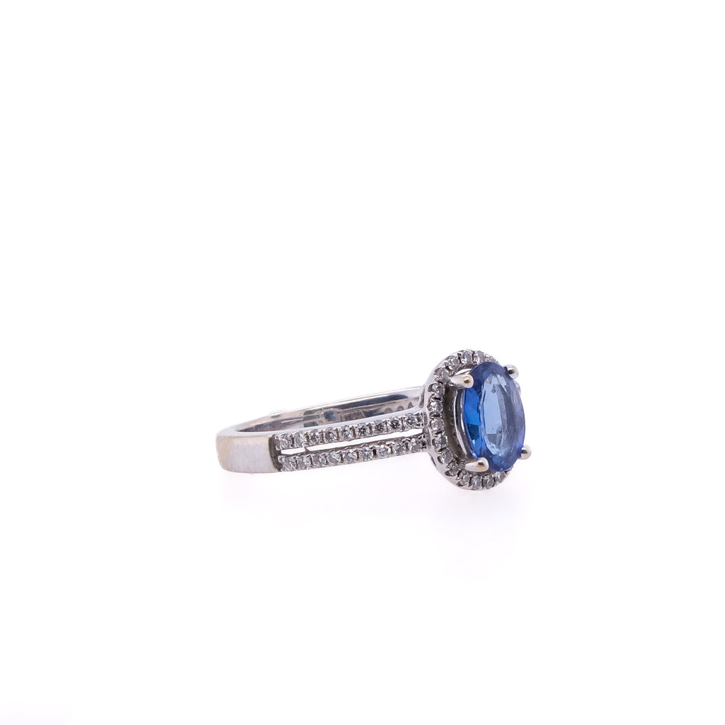 18k Tanzanite & Diamond Ring