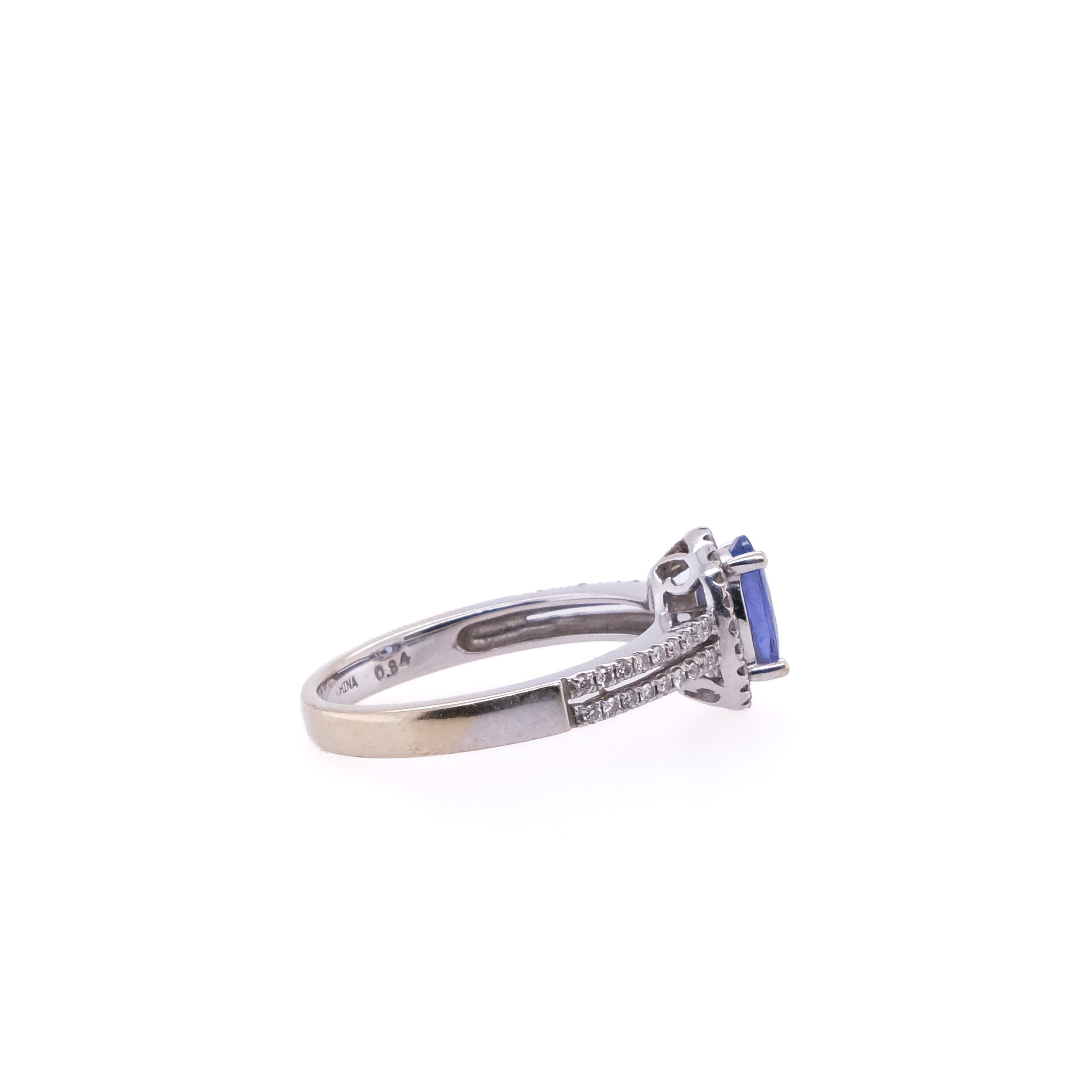 18k Tanzanite & Diamond Ring