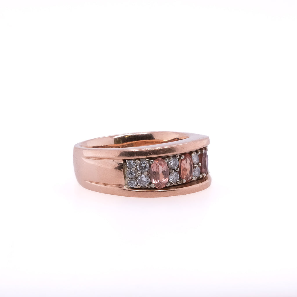 19k Golden Beryl & Diamond Ring