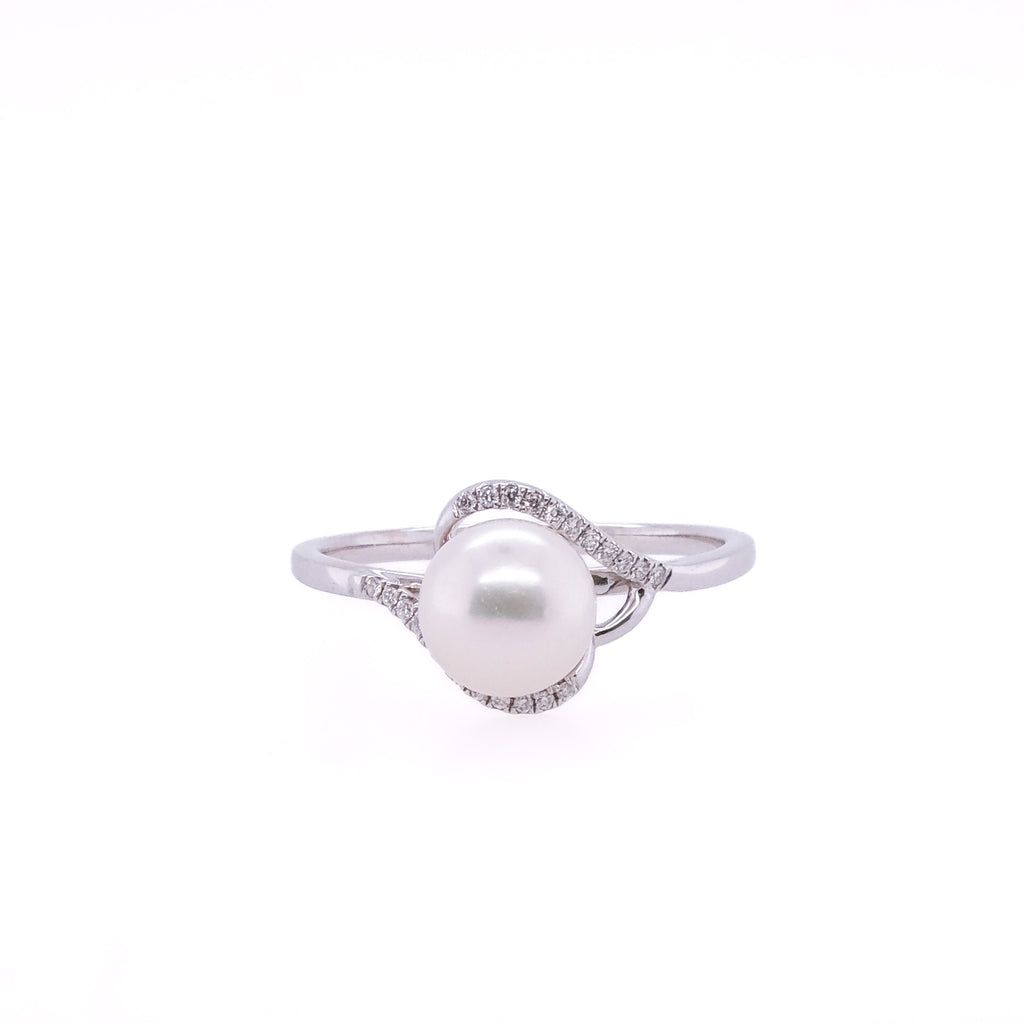14k Pearl & Diamond Ring