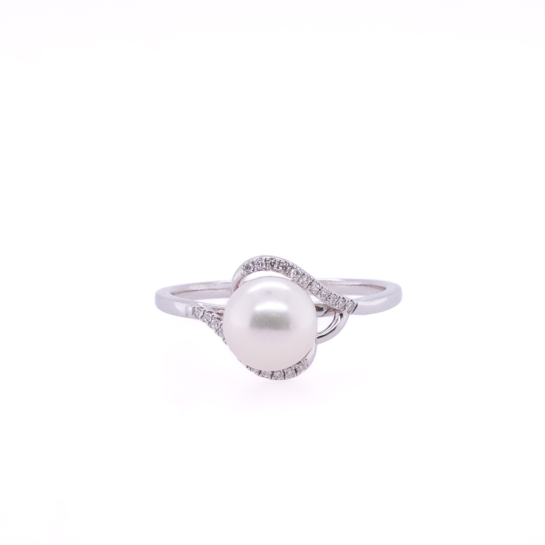 14k Pearl & Diamond Ring