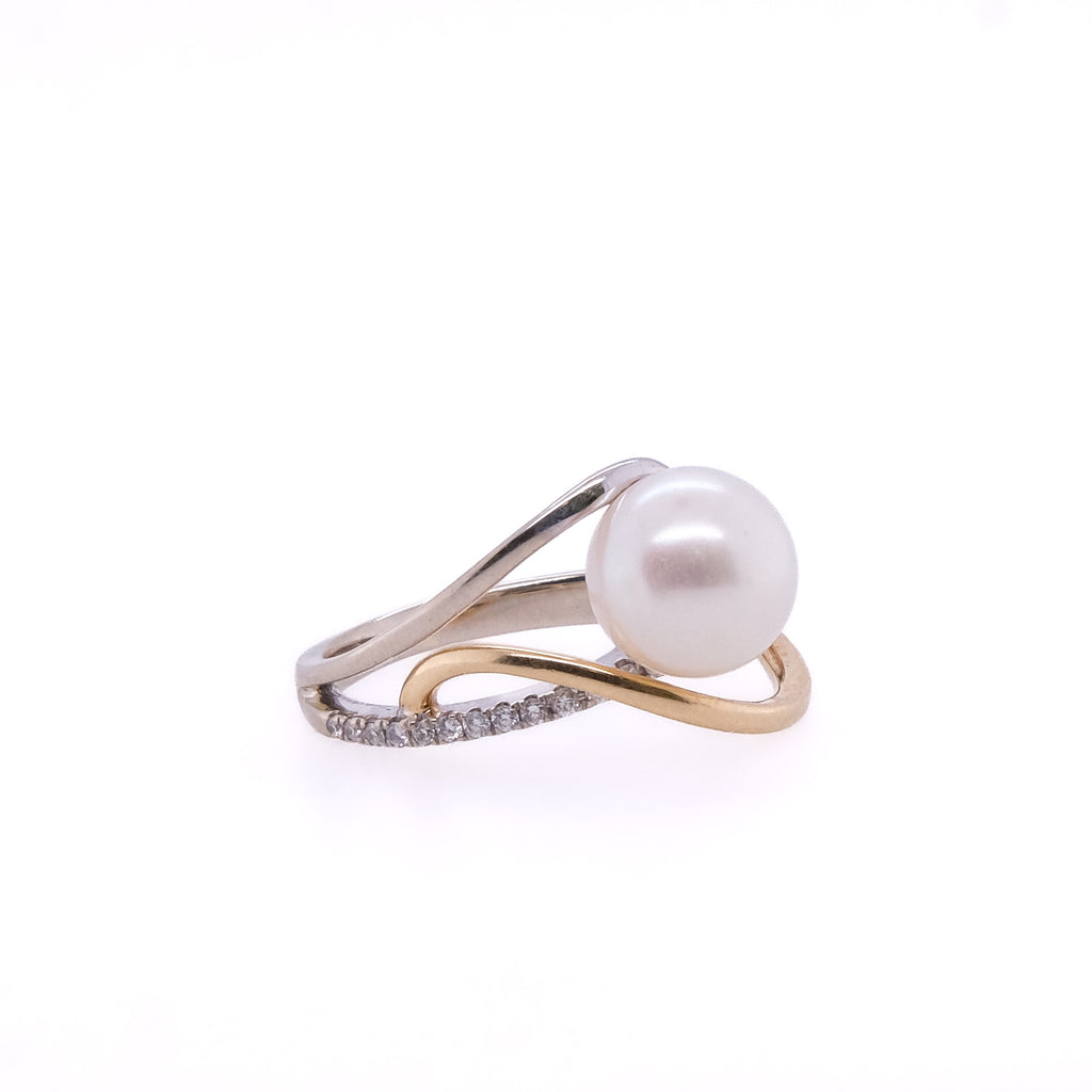 14k Pearl & Diamond Ring