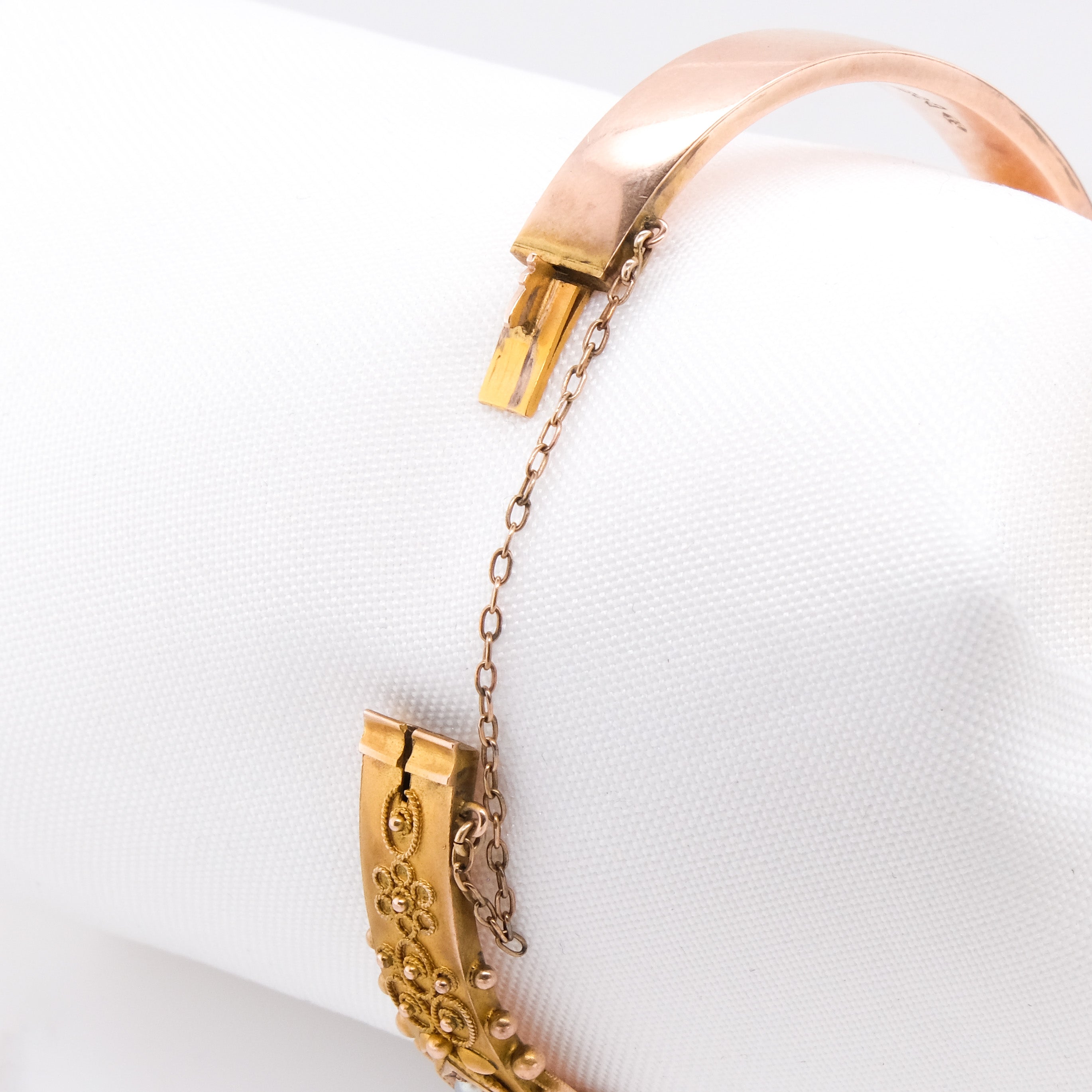 9k Amethyst & Pearl Seed Bangle