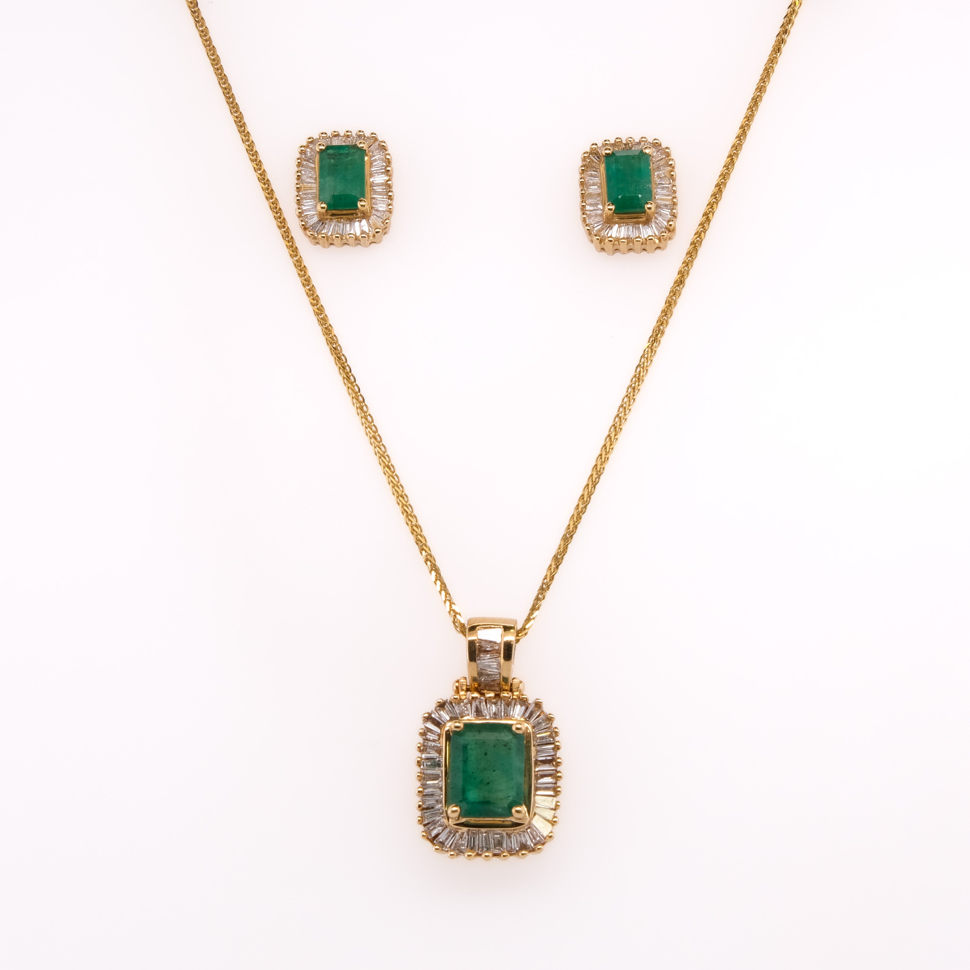 14k Emerald & Baguette Diamond Pendant