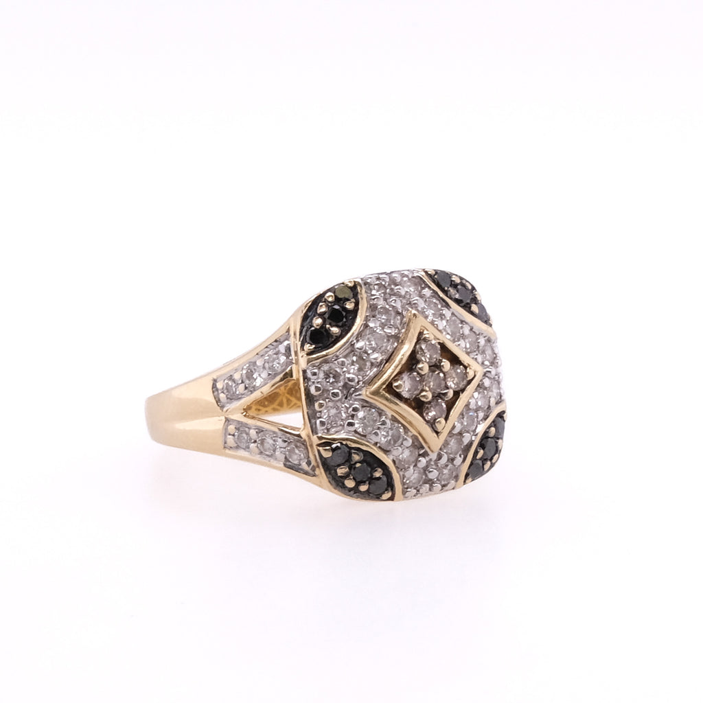 14k Fancy Coloured Diamond Ring