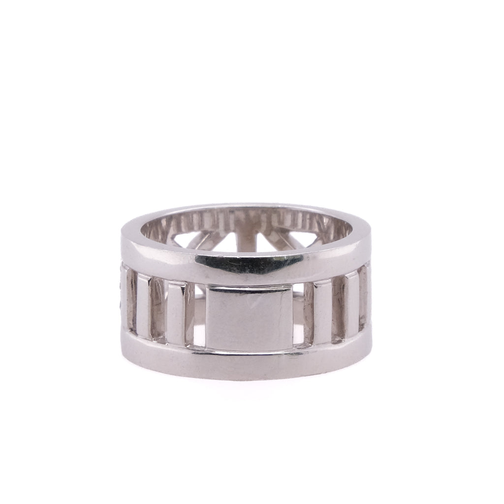 18k Diamond Band