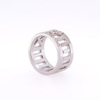18k Diamond Band
