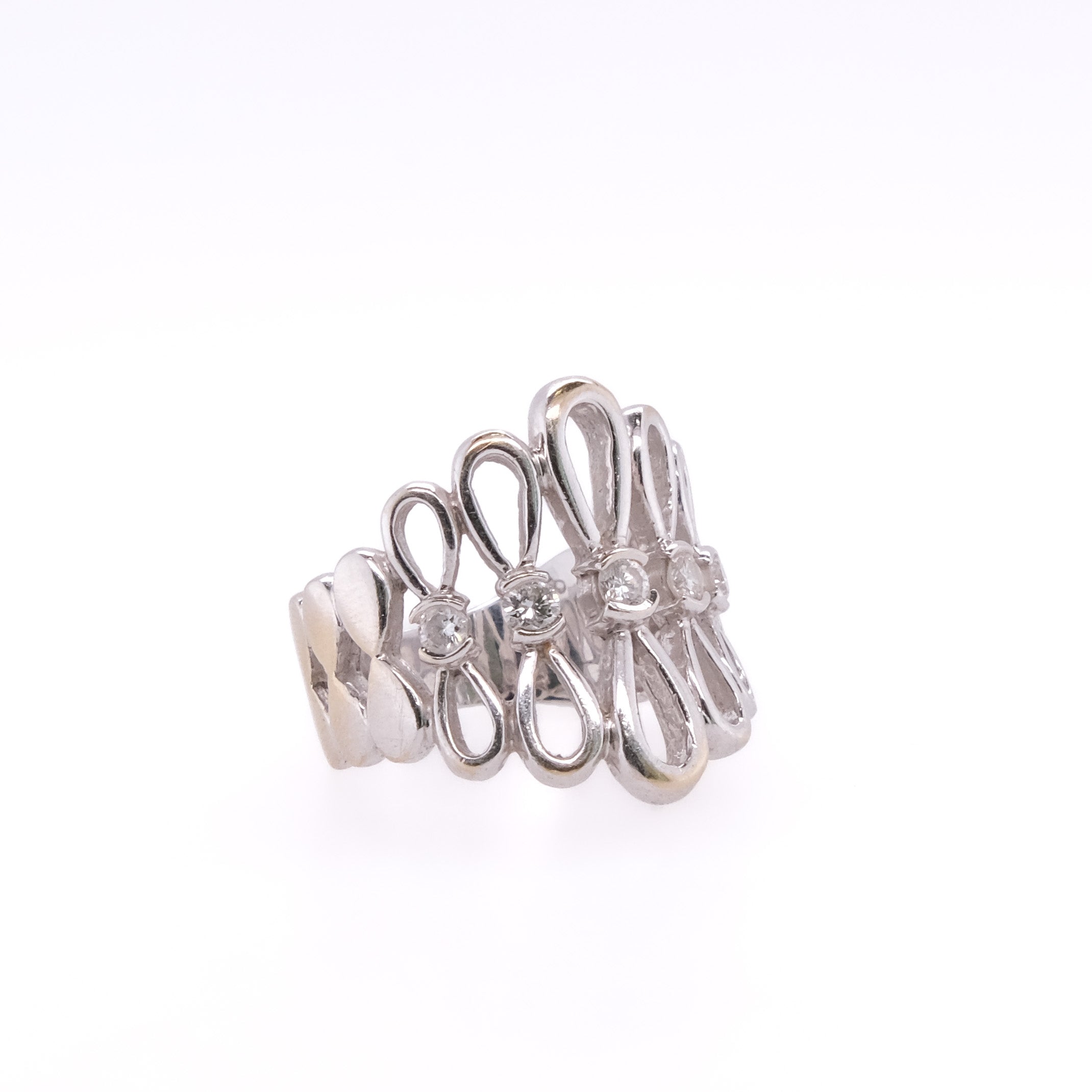 18k Diamond Ring