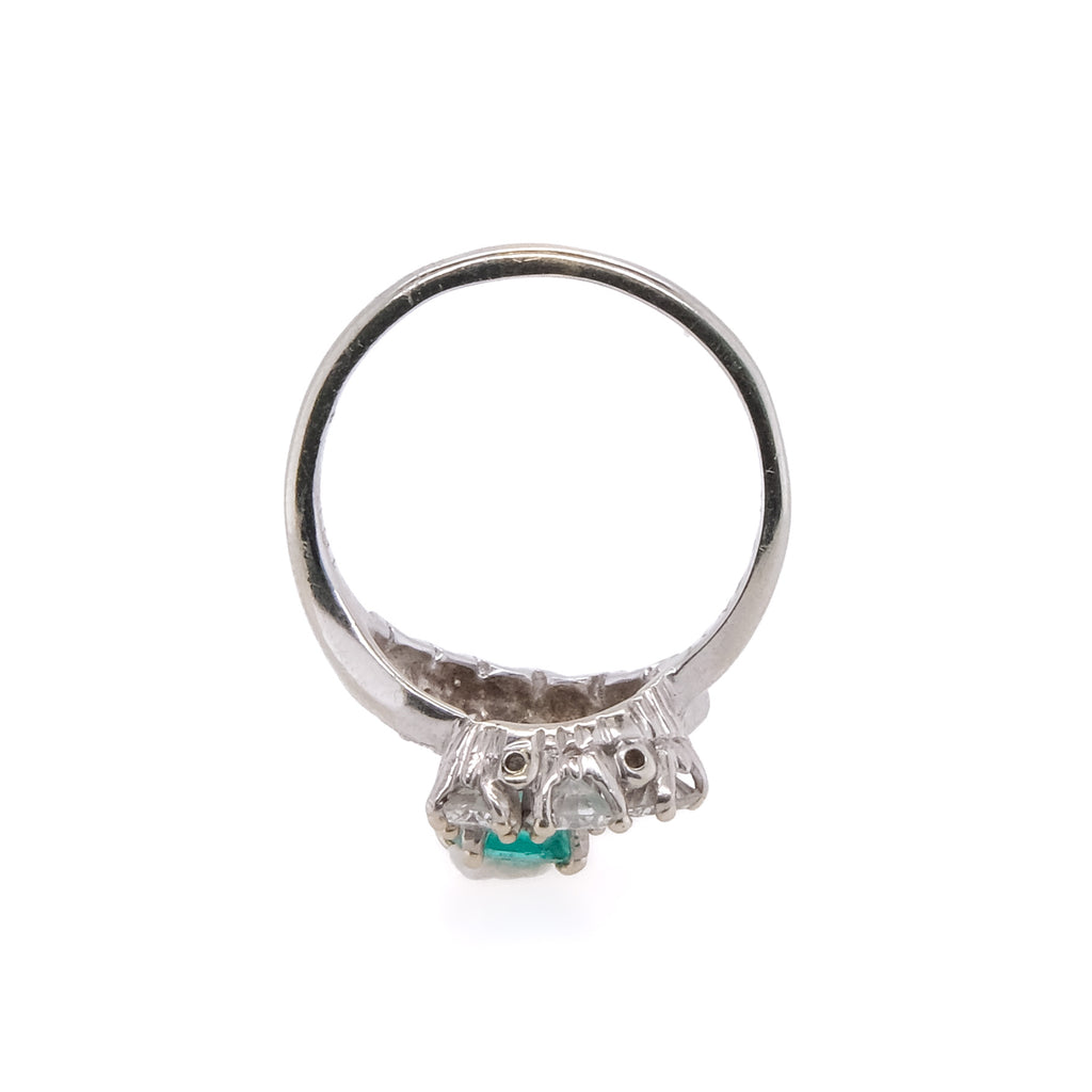 18k Emerald & Diamond Ring