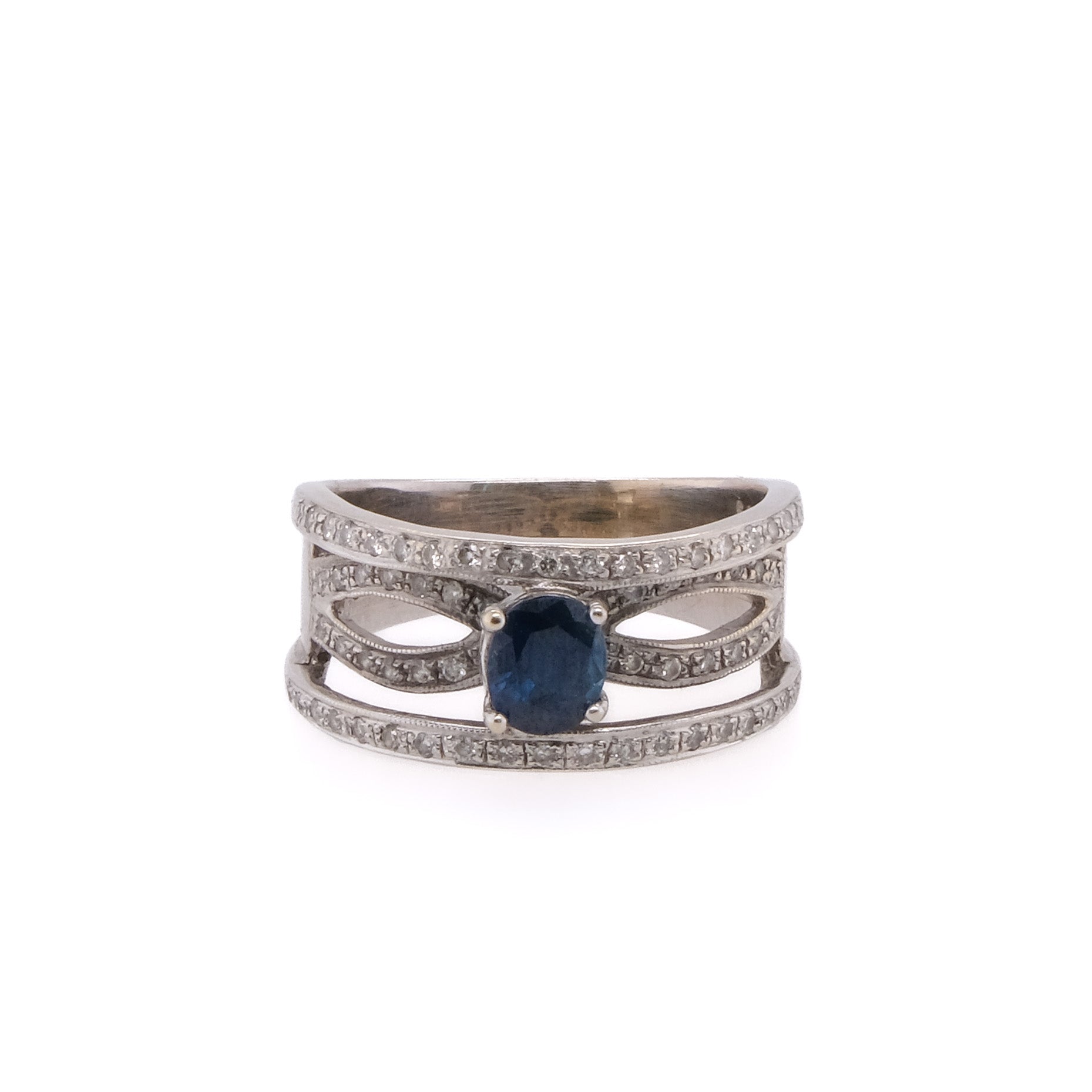 18k Blue Sapphire & Diamond Ring