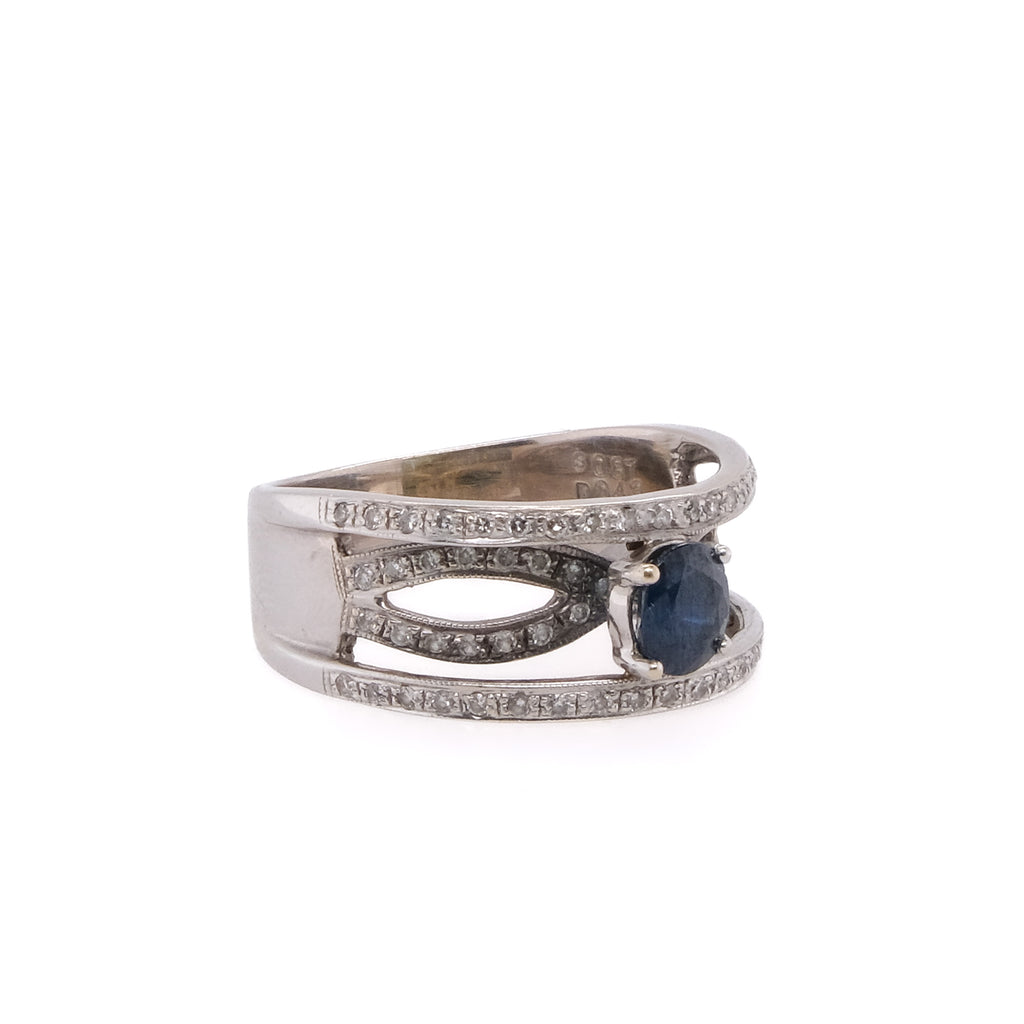 18k Blue Sapphire & Diamond Ring