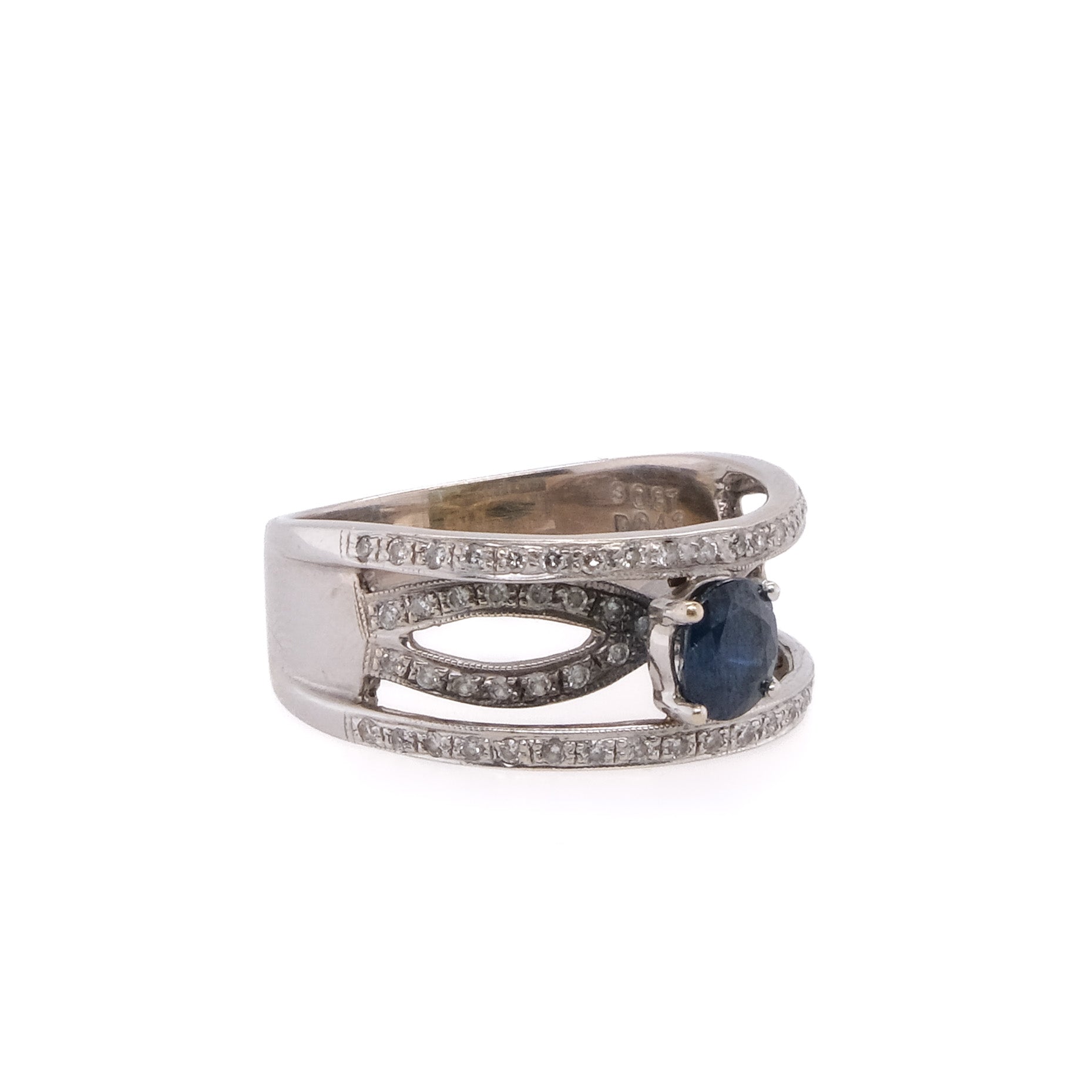 18k Blue Sapphire & Diamond Ring